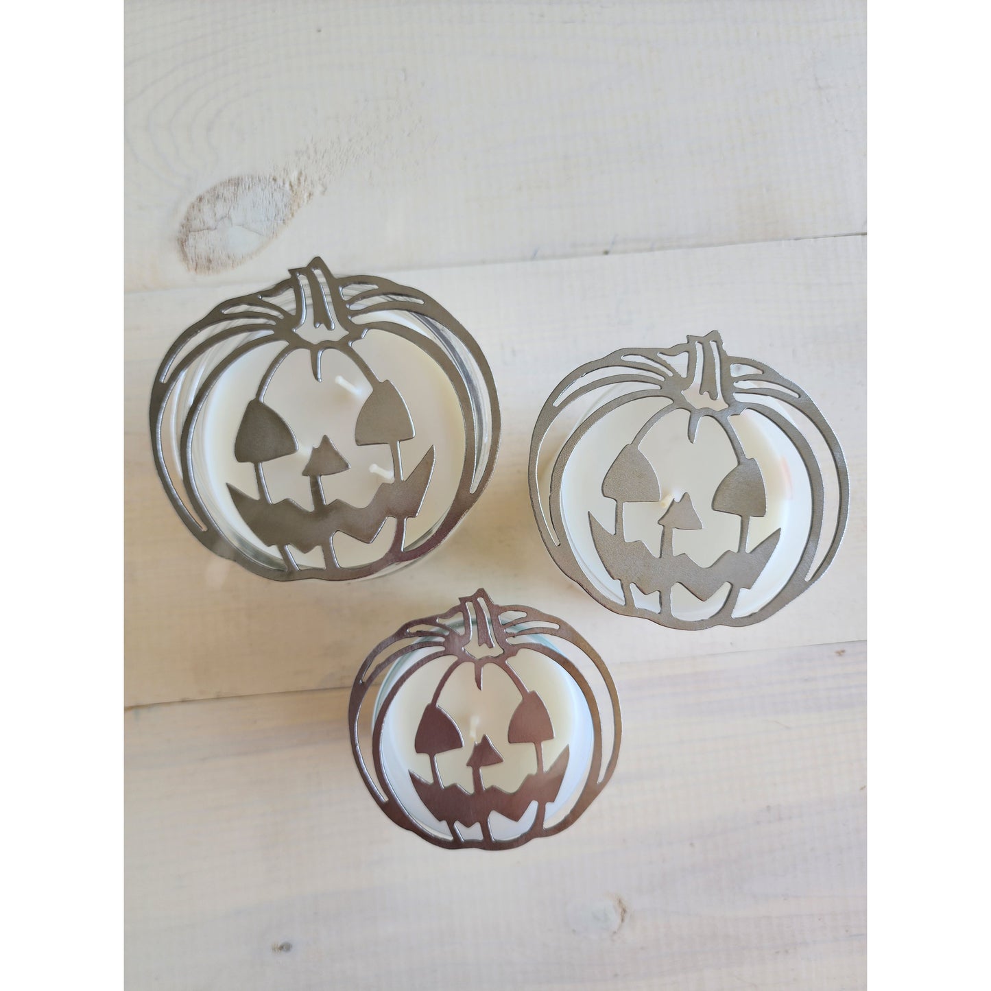 Jack O’ Lantern Candle Topper – Halloween Pumpkin Metal Jar Candle Lid to Prevent Tunneling & Promote Even Burn