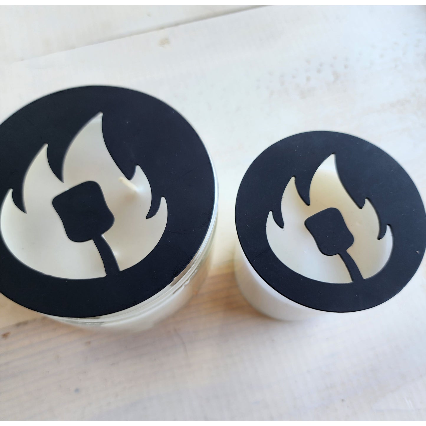 Campfire Metal Candle Topper – Decorative S'mores Lid for Jar Candles | Fun Campfire-Inspired Candle Accessory