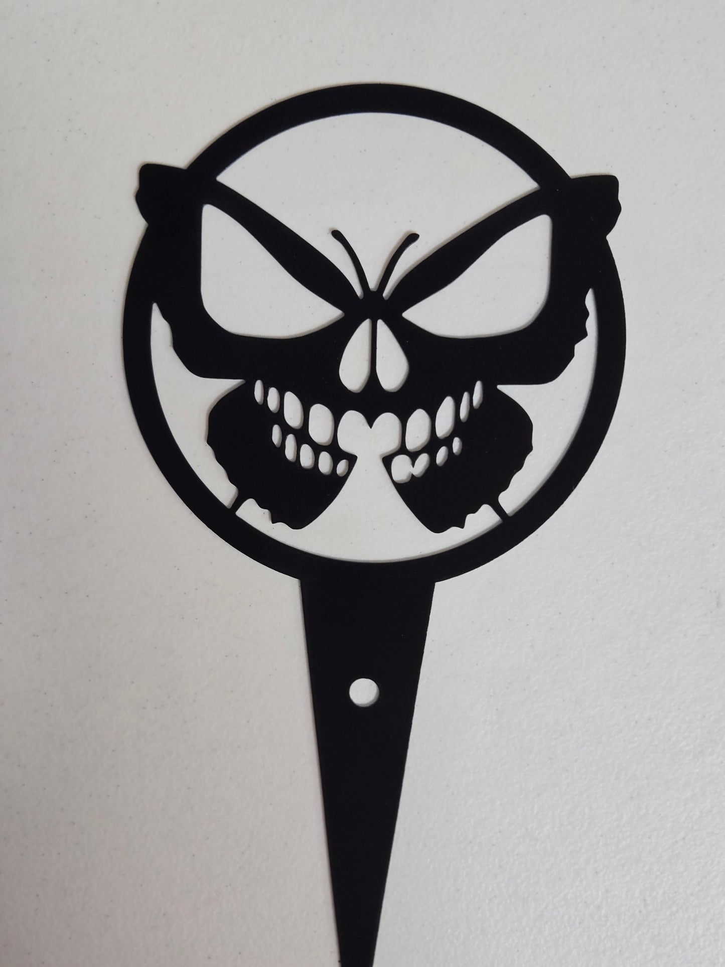 Skull Butterfly Metal Garden Stake – Gothic Decor for Wall, Garden, or Patio