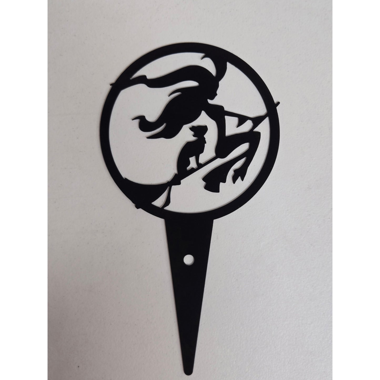 Midnight Flight – Witch and Cat on Broom Metal Plant Stake, 6" Round Garden Decor for Halloween or Witchy Plant Lovers