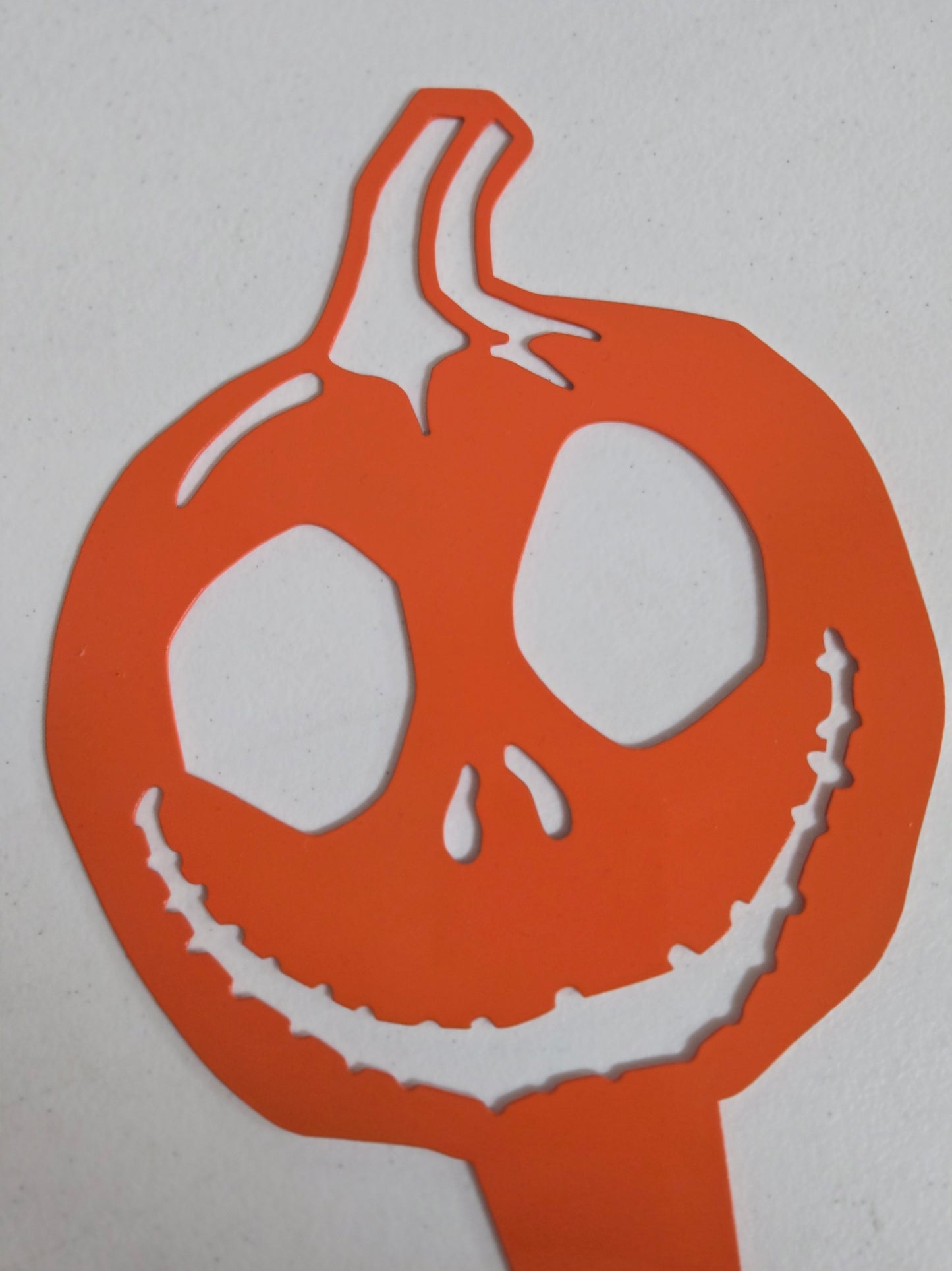 Skelly Pumpkin Metal Plant Stake – Halloween Garden & Planter Decor