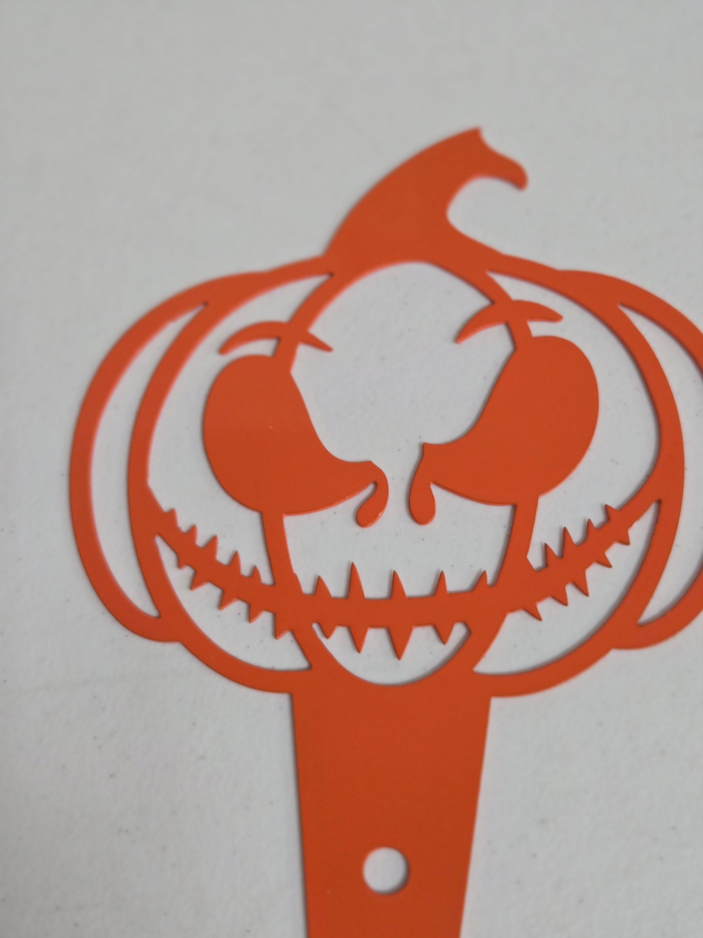 Sinister Pumpkin Metal Garden Stake – Halloween Yard and Garden Decoration