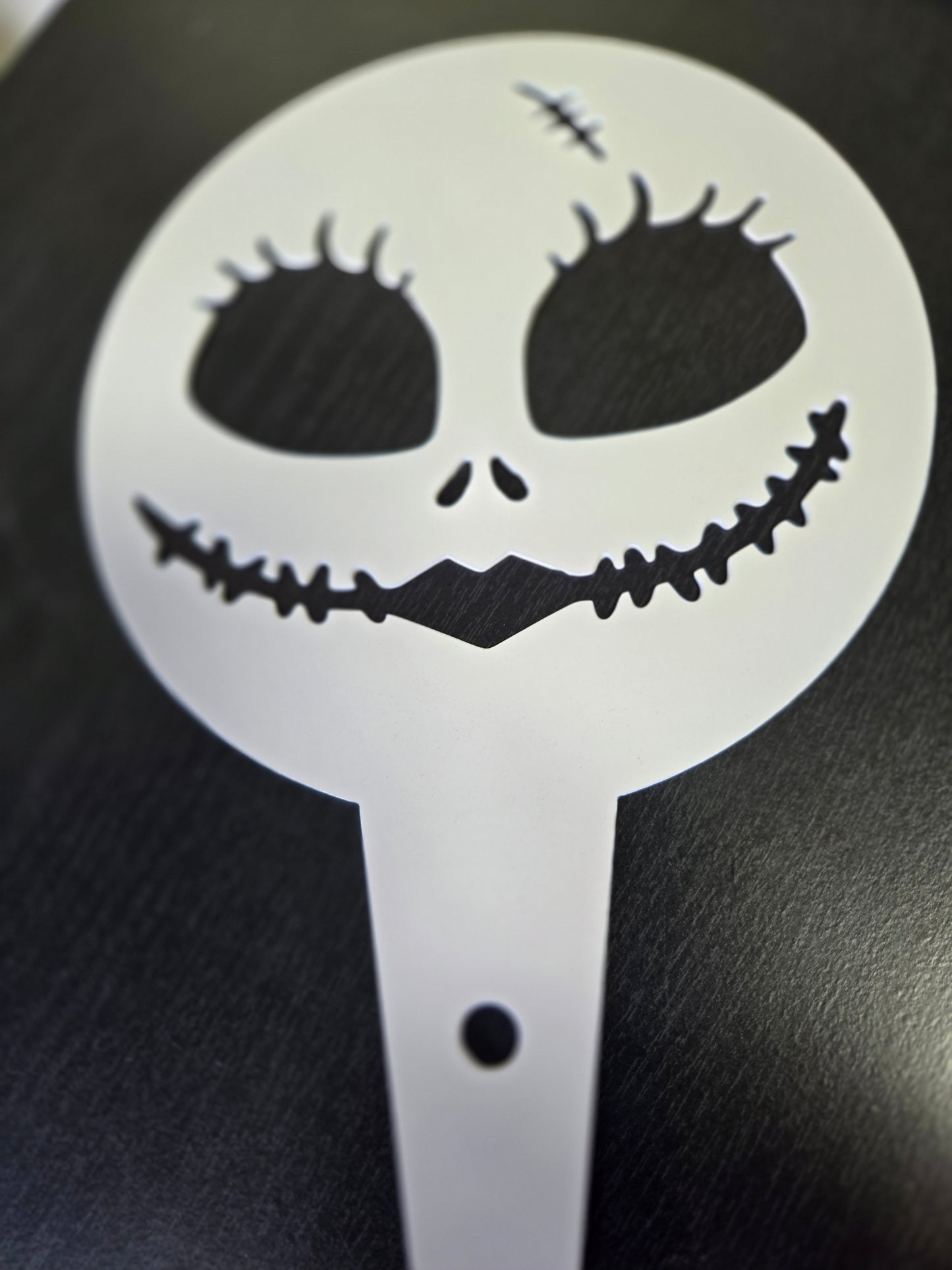Sally-Inspired Garden Stake – Spooky Halloween Lawn Art Decor