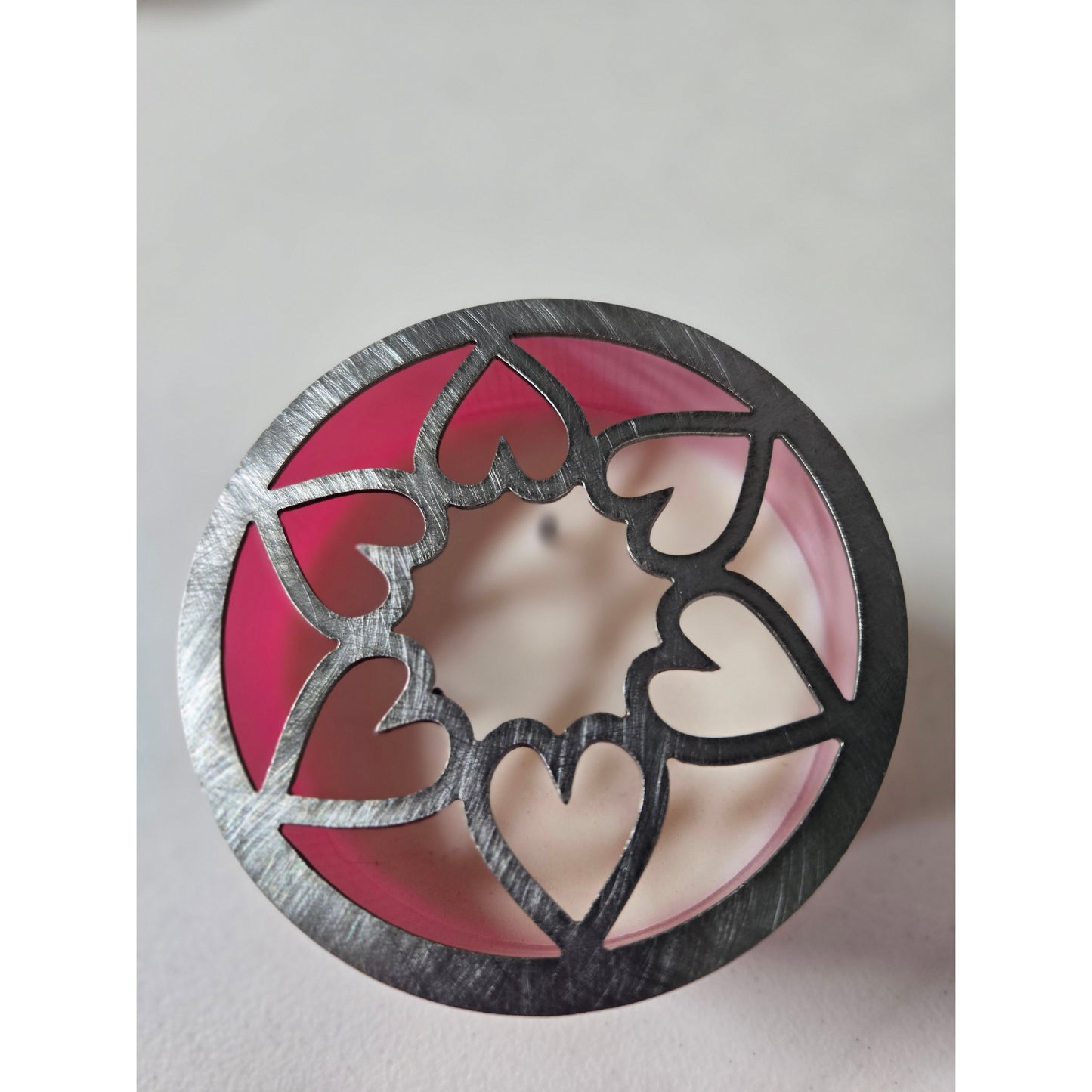 Circle of Hearts Candle Topper – Decorative Metal Jar Candle Lid & Romantic Candle Accessory