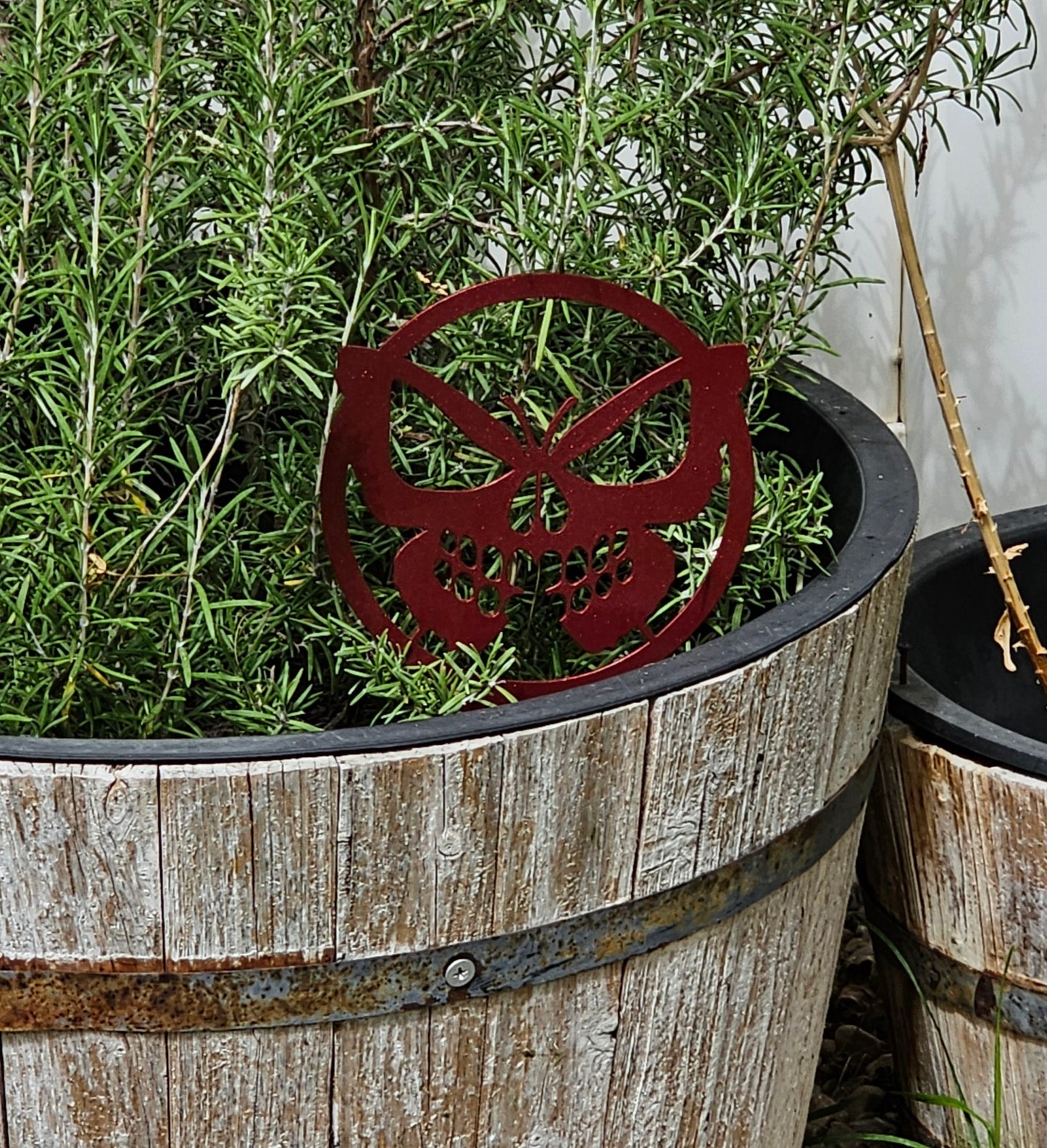 Skull Butterfly Metal Garden Stake – Gothic Decor for Garden, Potted Plant or Patio