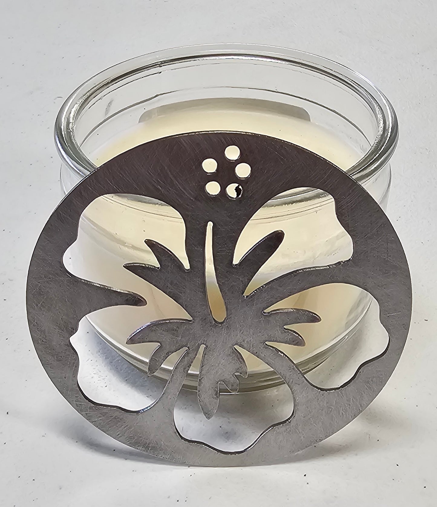 Hibiscus Flower Candle Topper – Floral Metal Candle Lid on Jar Candle, Tropical Home Décor Accessory