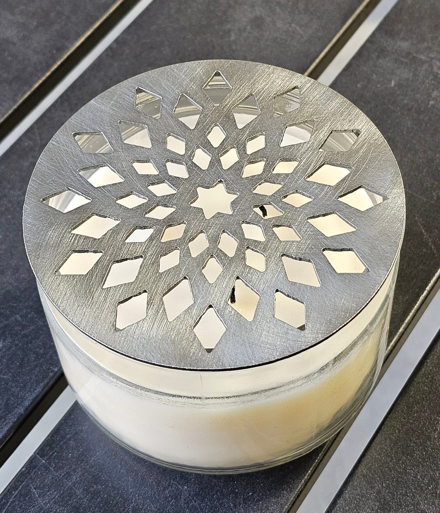 Starburst Candle Topper – Metal Jar Candle Lid Cover, Decorative Candle Accessory