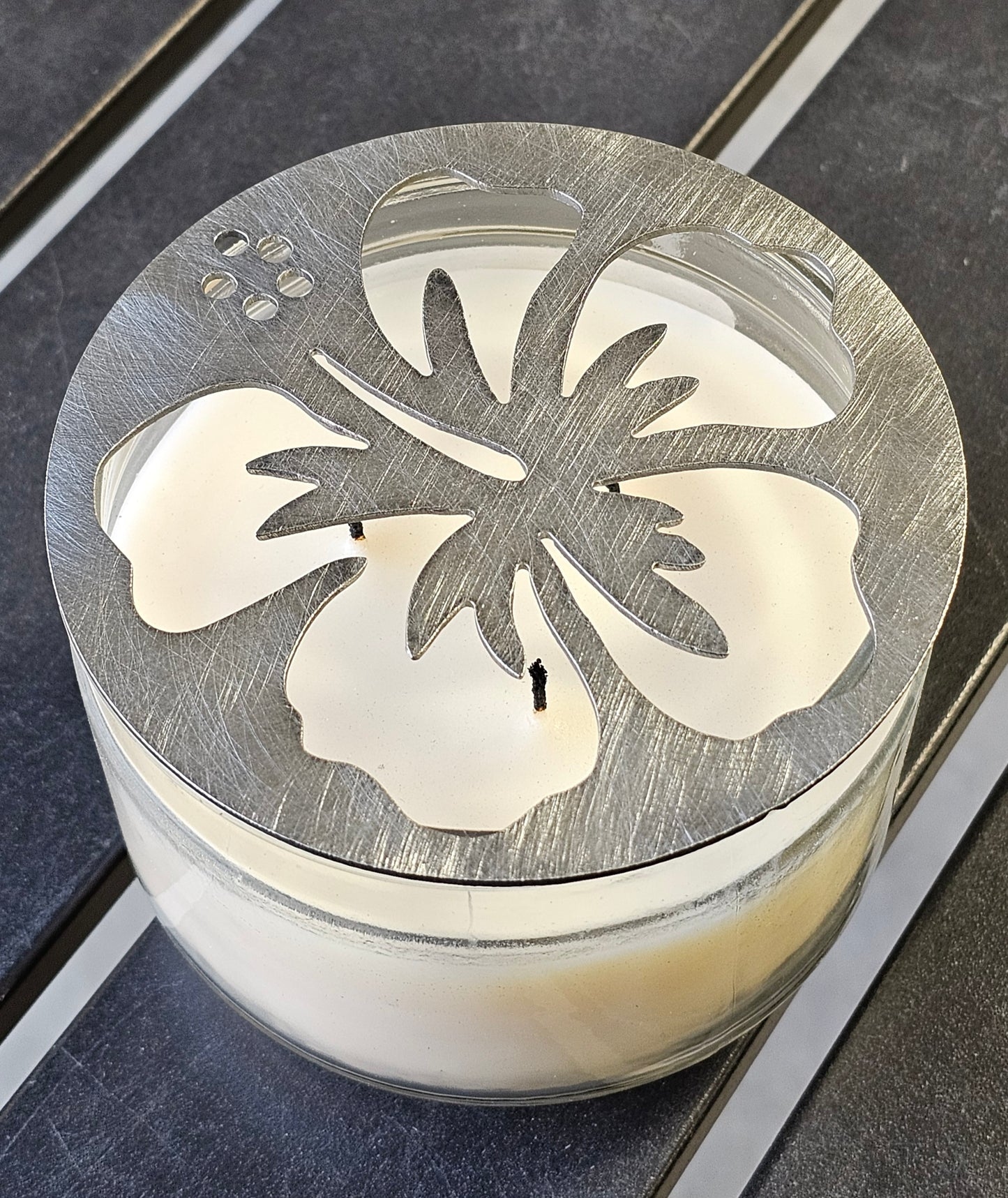 Hibiscus Flower Candle Topper – Floral Metal Candle Lid on Jar Candle, Tropical Home Décor Accessory