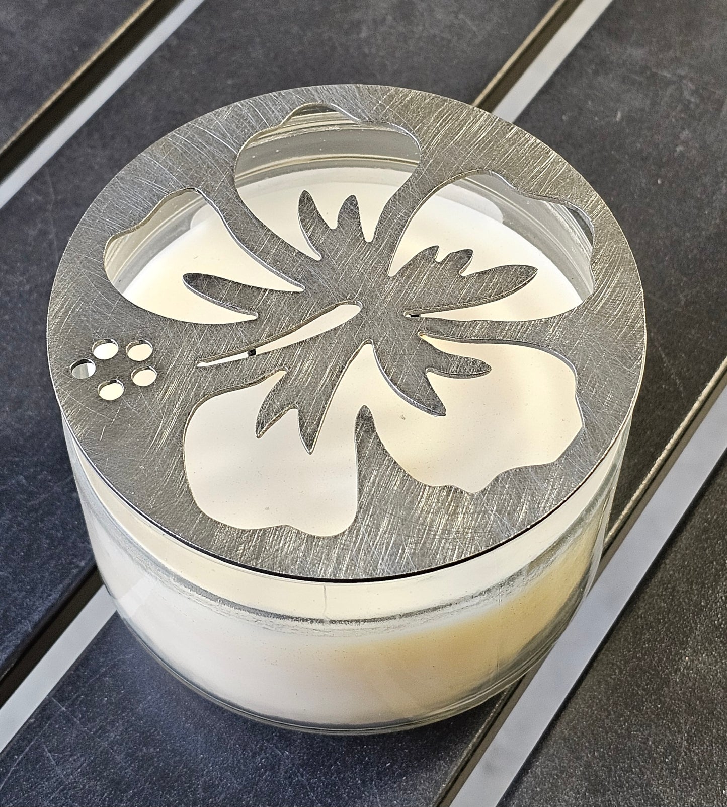 Hibiscus Flower Candle Topper – Floral Metal Candle Lid on Jar Candle, Tropical Home Décor Accessory