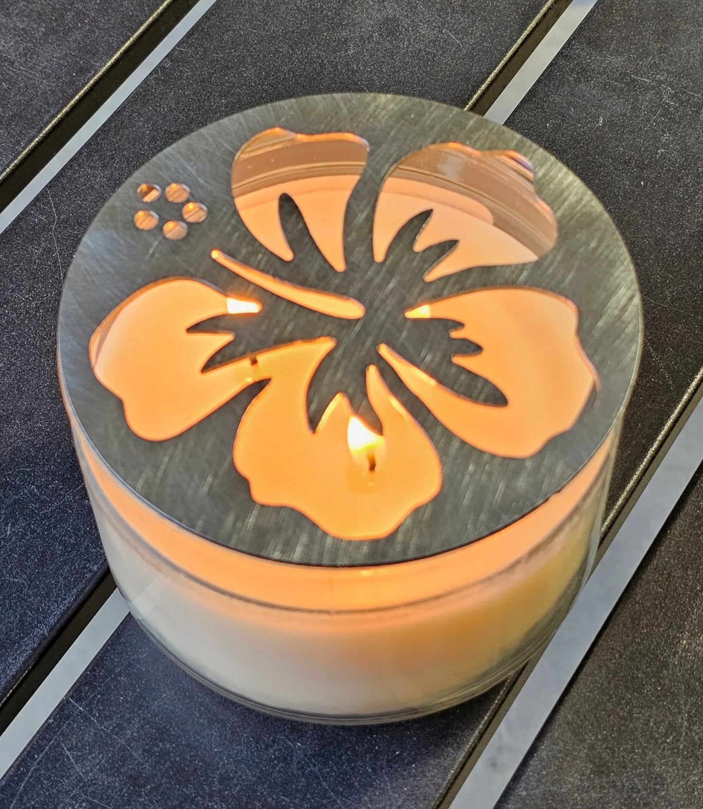 Hibiscus Flower Candle Topper – Floral Metal Candle Lid on Jar Candle, Tropical Home Décor Accessory