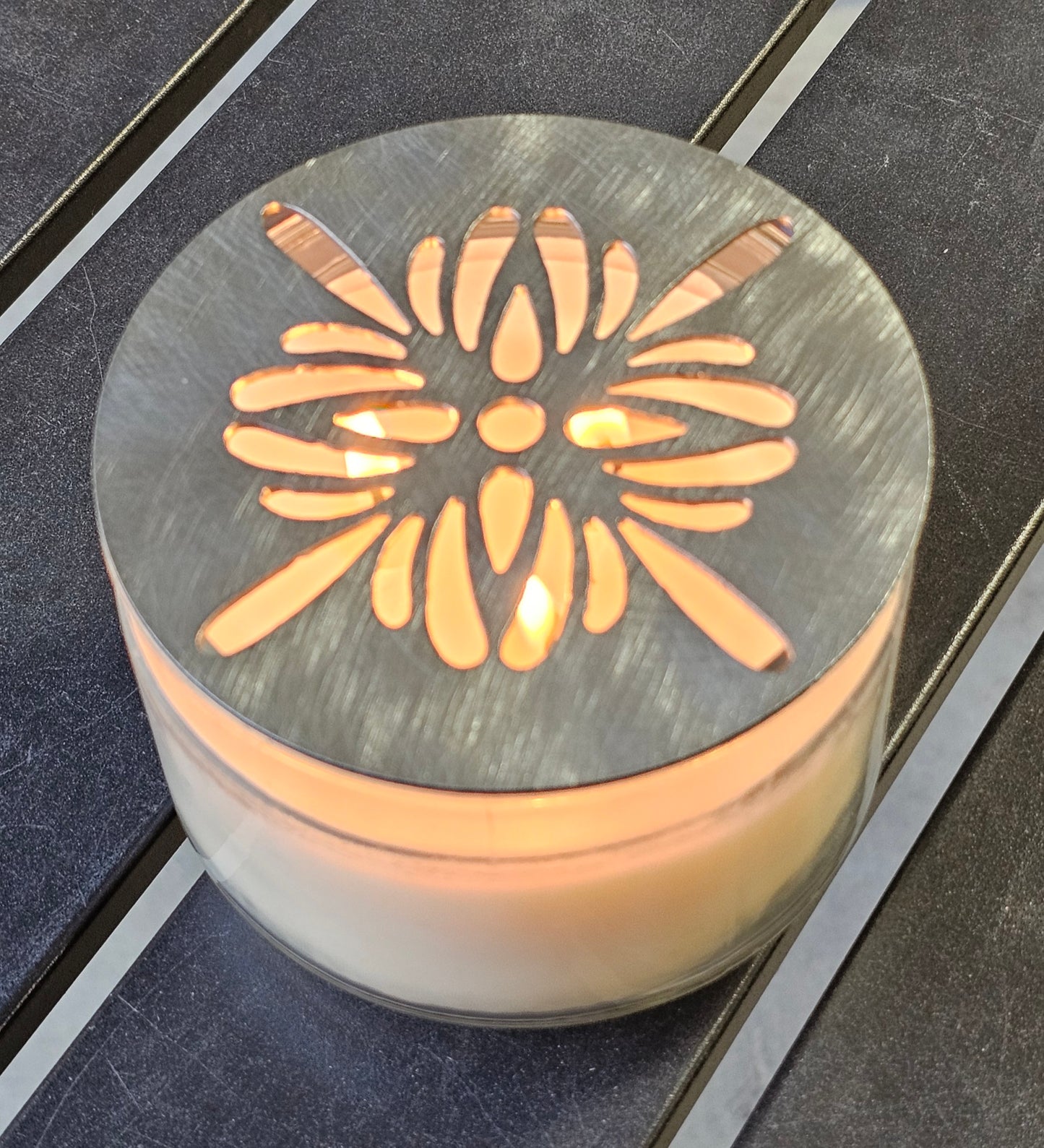 Radiant Petal Candle Topper – Floral Metal Candle Lid for Jar Candles | Decorative Candle Accessory for Even Burn & Home Décor