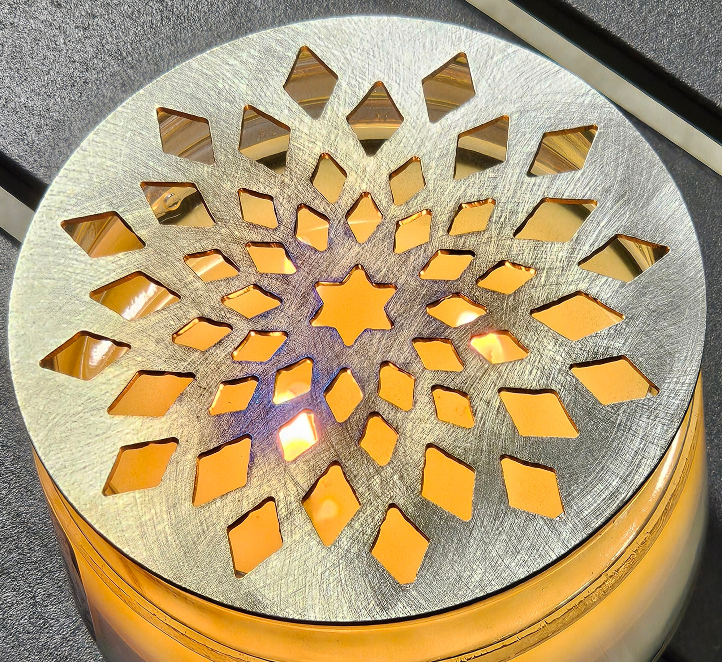 Starburst Candle Topper – Metal Jar Candle Lid Cover, Decorative Candle Accessory