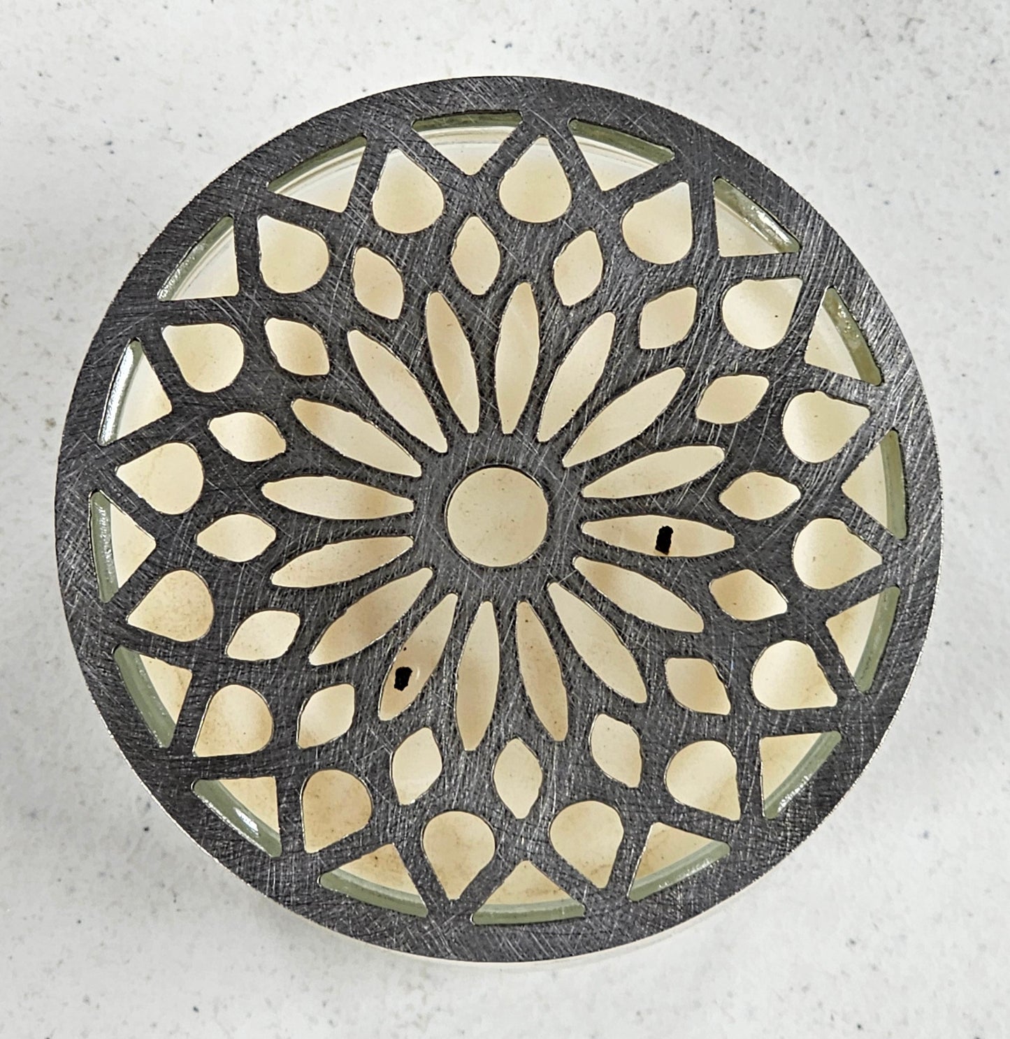 Candle flame diffuser topper close up