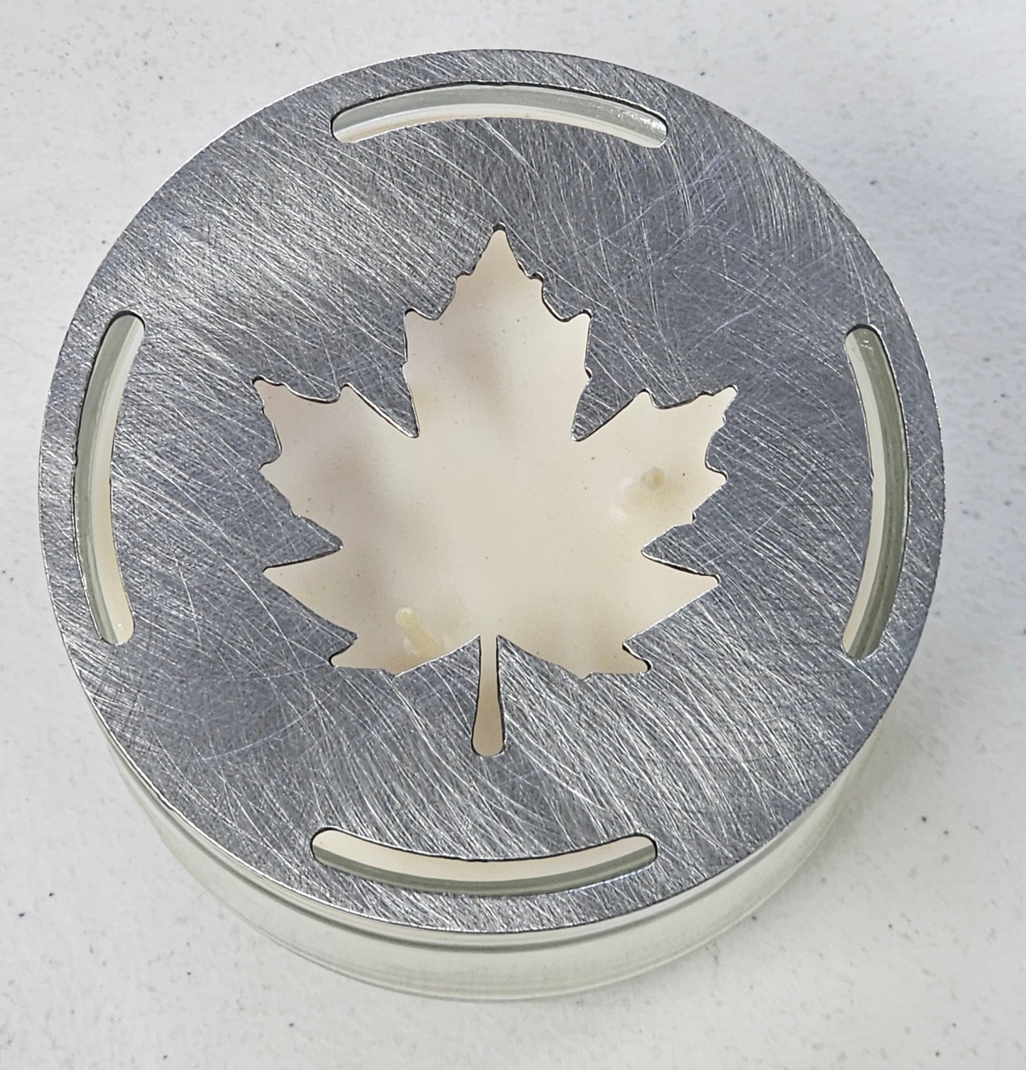 Maple Leaf Metal Candle Topper – Fall Candle Lid for Even Burn, Autumn Candle Accessory, Prevents Tunneling, Maple Leaf Jar Candle Cover