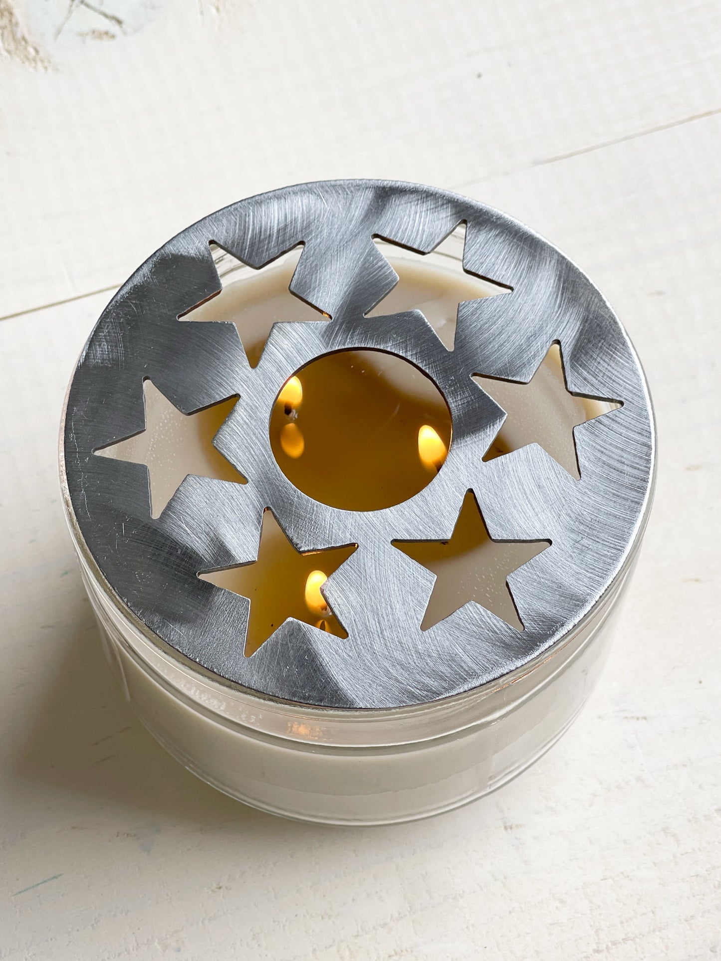 6 (six)-Star Candle Topper – Decorative Metal Lid for Jar Candles, Fits Most Standard Sizes