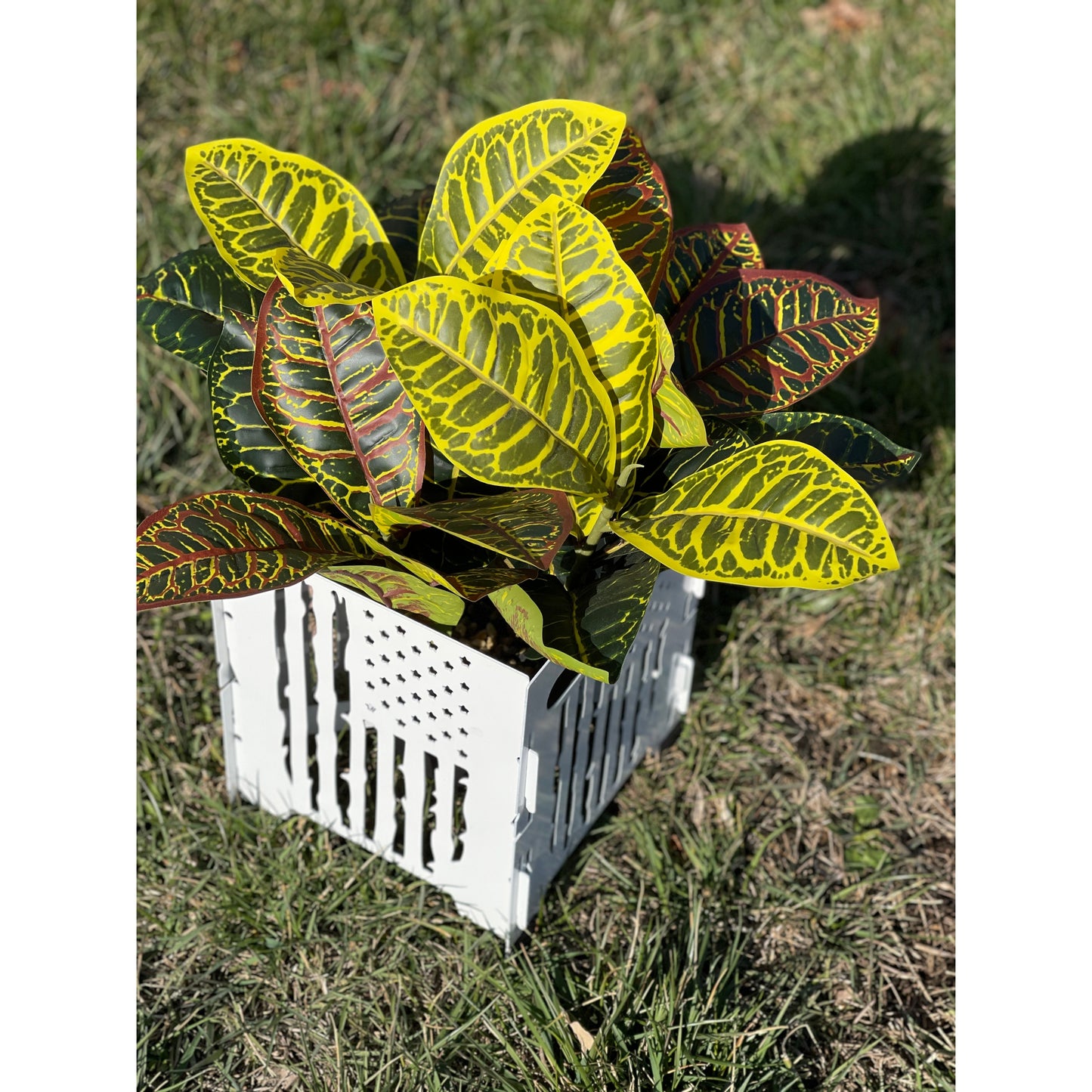 Collapsible Metal Plant Stand | 10 1/2"x10 1/2"x12" high – Adjustable Height, Foldable Indoor & Outdoor Plant Holder