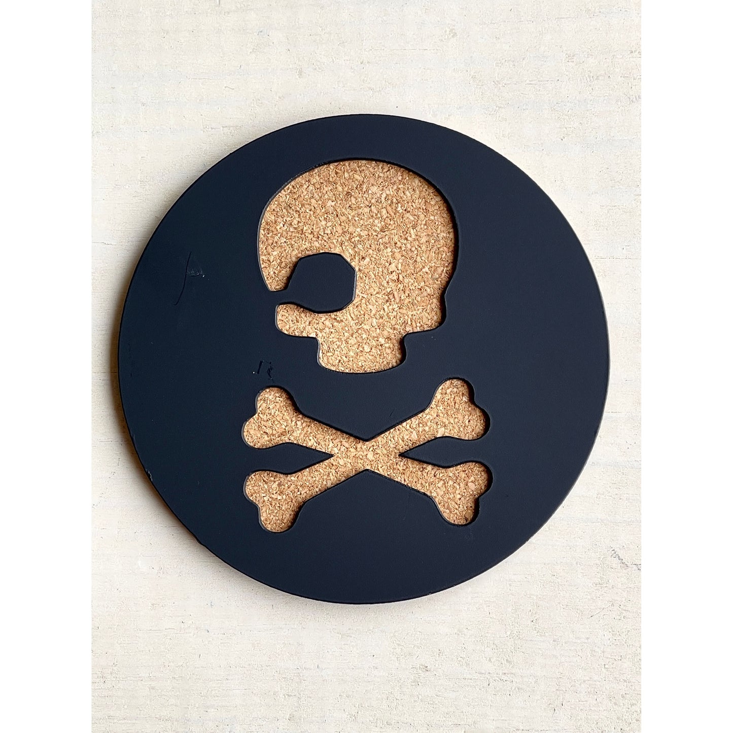 Skull and Crossbones Metal Coasters Set of 4 – Gothic Drink Coasters for Halloween or Pirate Decor