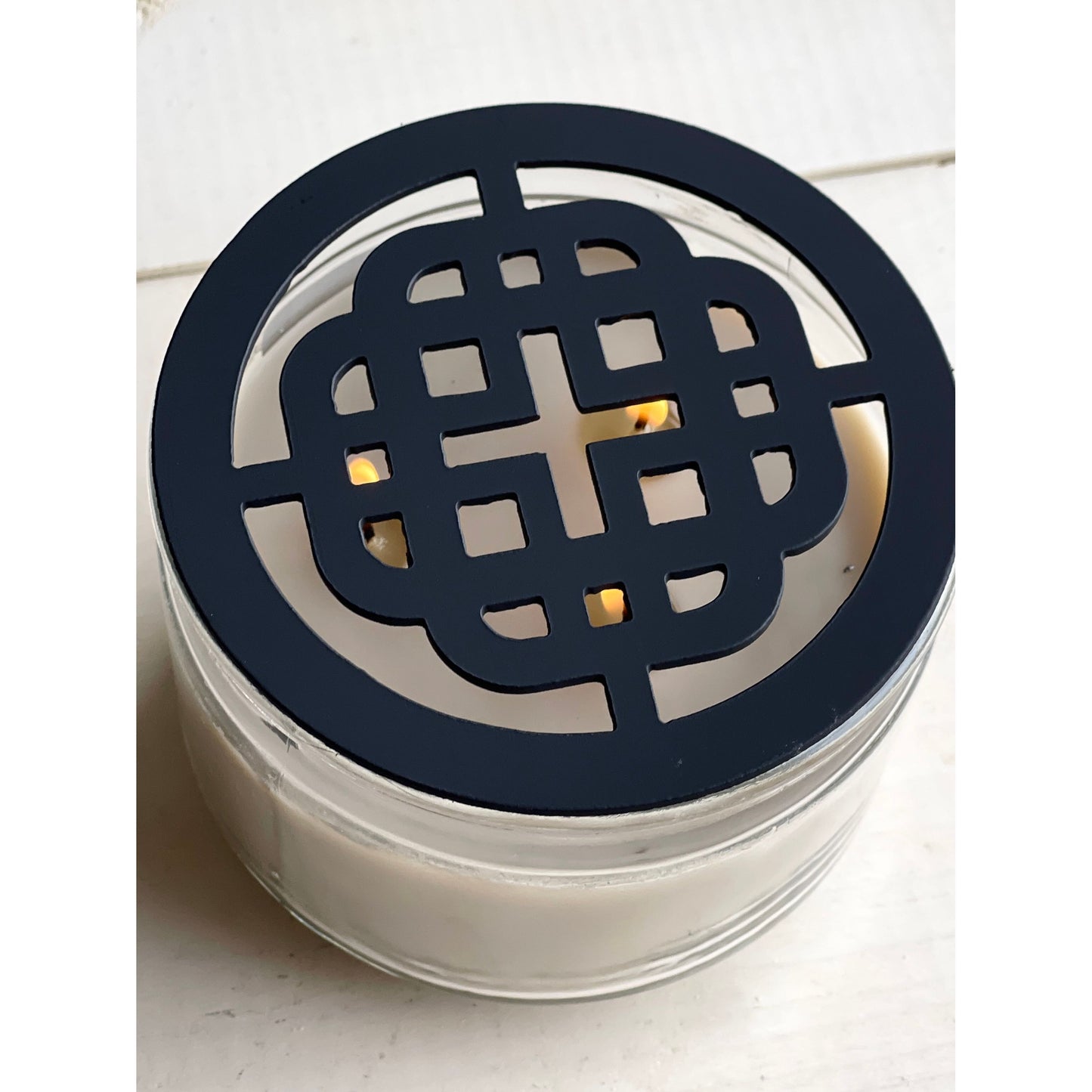 Celtic Knot Metal Candle Topper – Intricate Jar Candle Lid