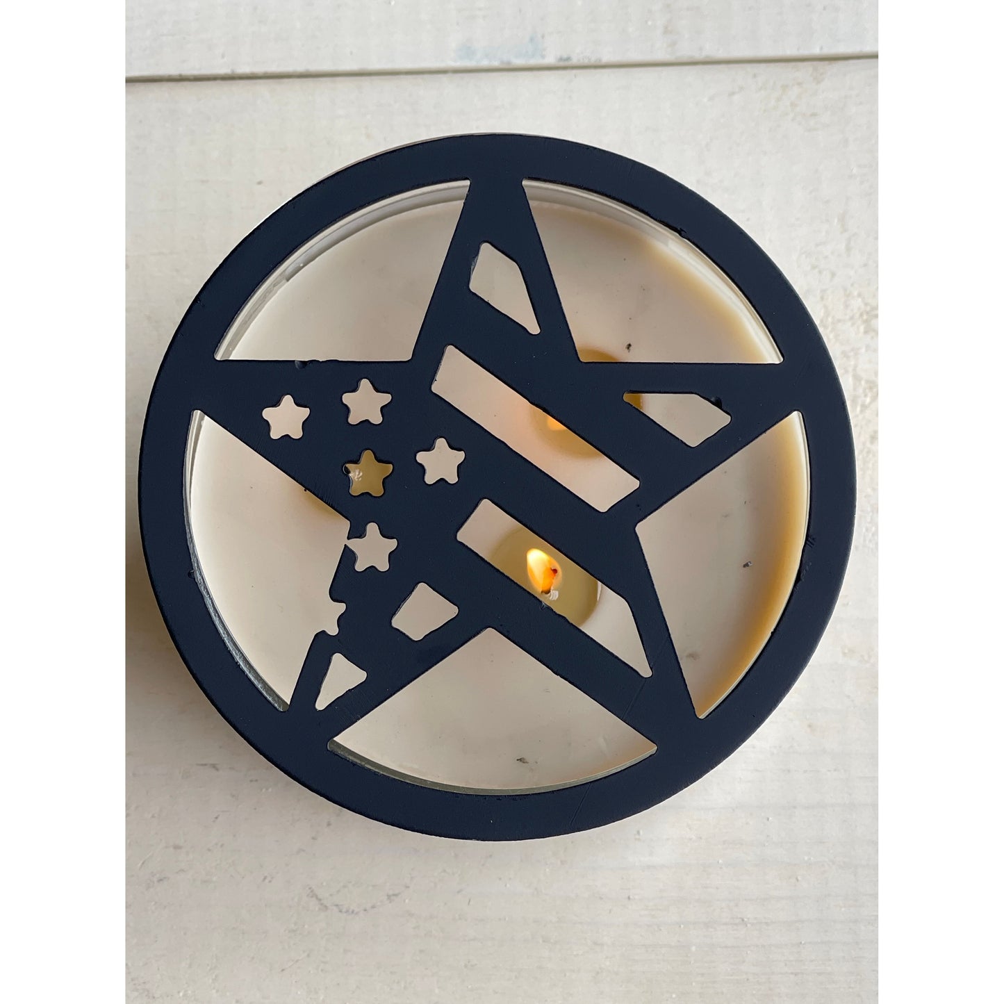 Patriotic Star Flag Candle Topper – Decorative Metal Candle Lid