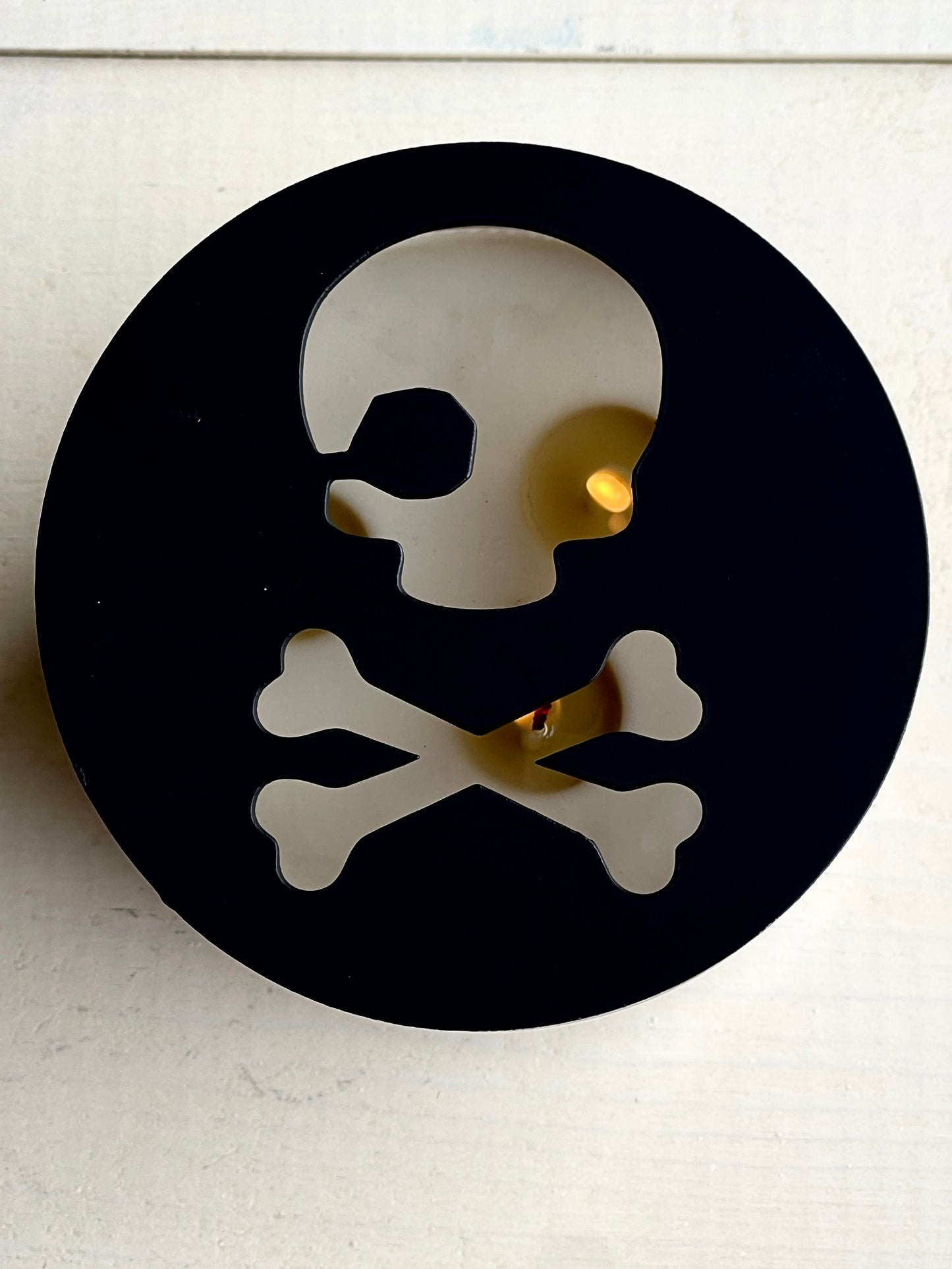 Skull and Crossbones Metal Candle Topper - black - 4"