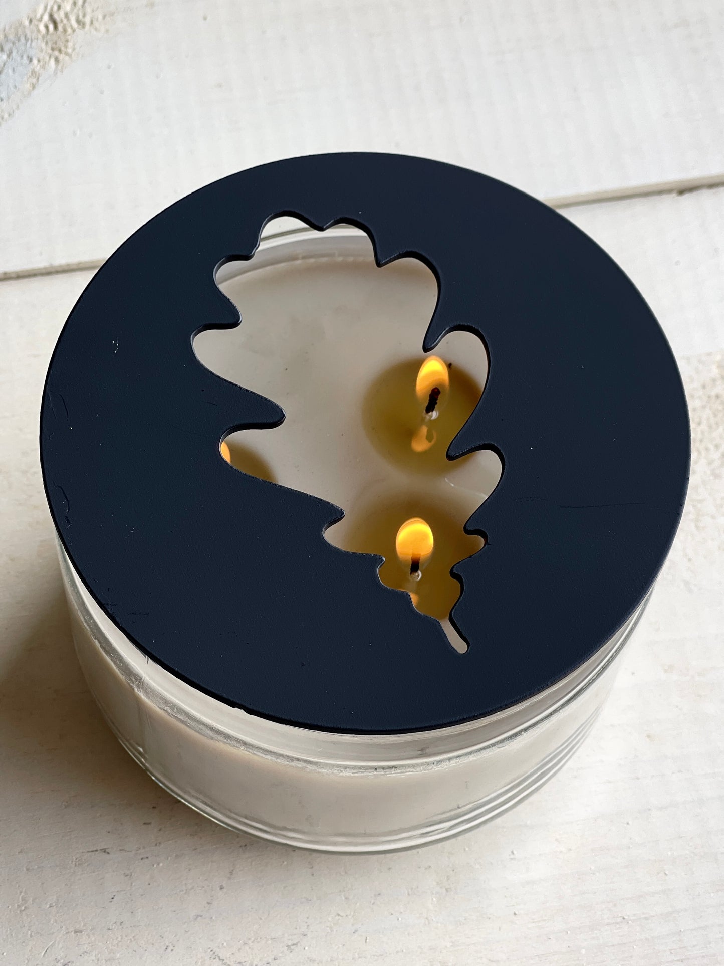 Oak Leaf Metal Candle Topper - black - 4"