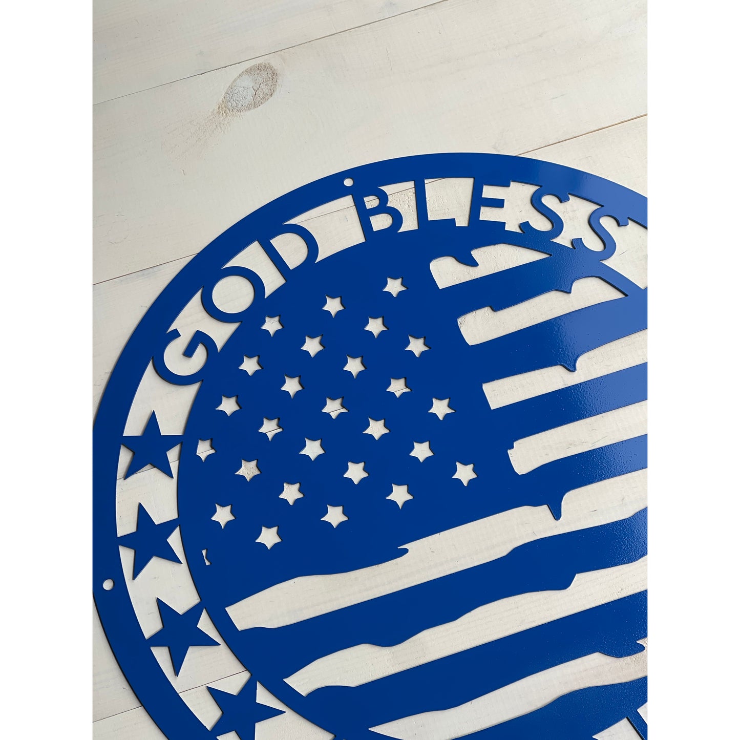 God Bless America Metal Flag Sign – Patriotic Wall Decor for Home or Outdoor Display