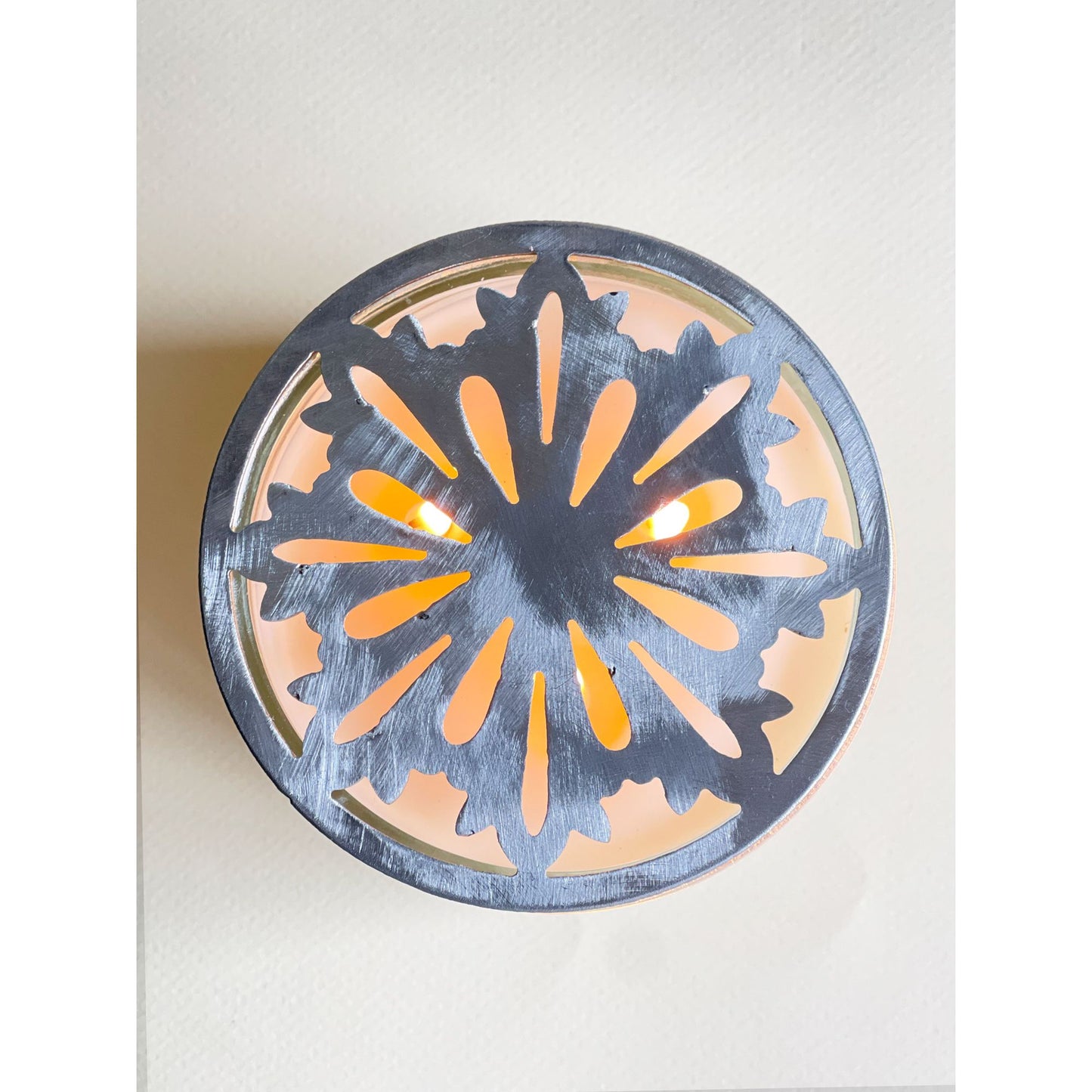 Nordic Snowflake Candle Topper – Decorative Metal Lid for Candles