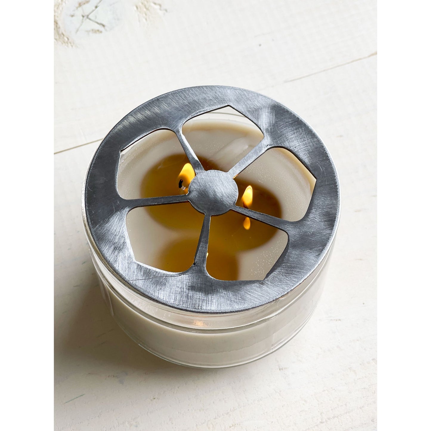 Floral Metal Candle Lid – Decorative Topper for Jar Candles