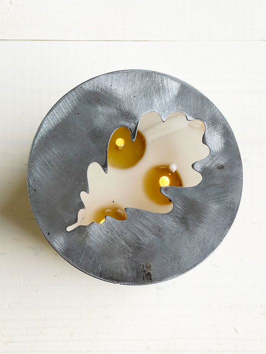 Rustic Oak Leaf Candle Topper – Decorative Metal Candle Topper