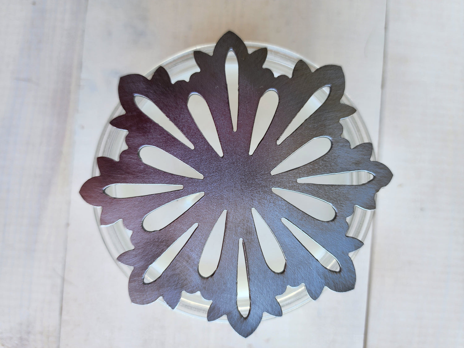 CHRISTMAS - Handcrafted Holiday Metal Décor