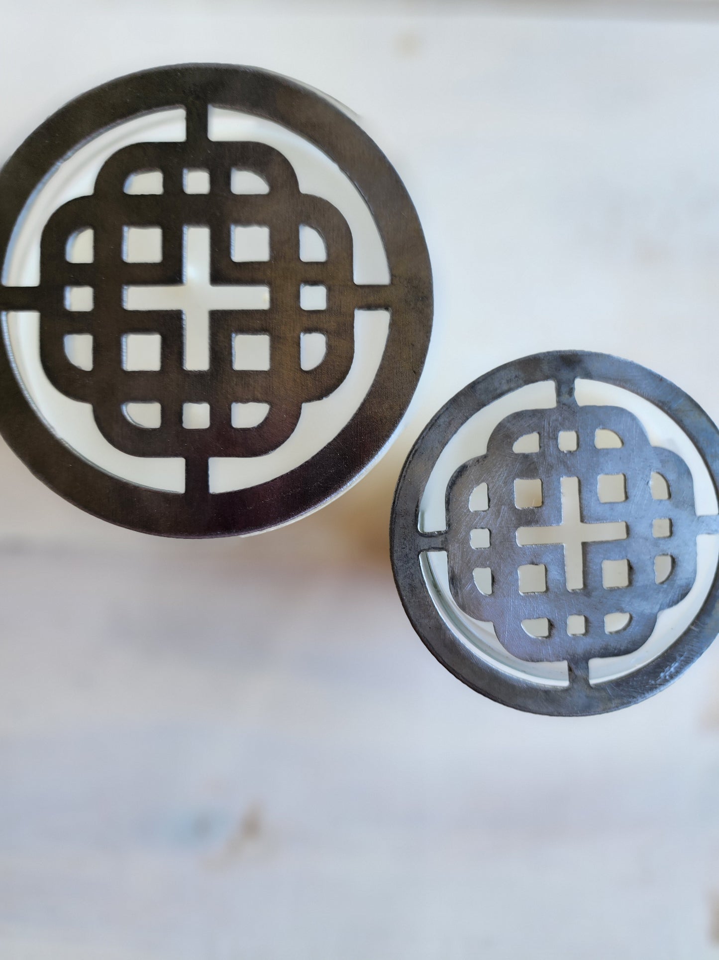 Celtic Knot Candle Topper – Metal Candle Lid for Even Burn – Prevents Tunneling – Irish Knot Jar Candle Cover