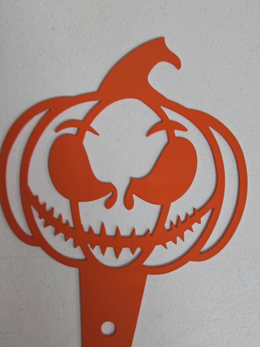 Sinister Pumpkin Metal Garden Stake – Halloween Yard and Garden Decoration