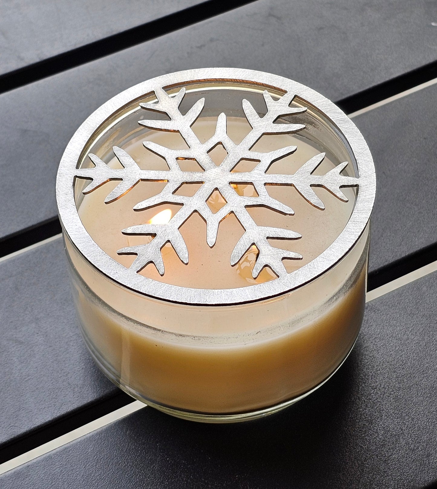 Frosted Snowflake Candle Topper – Metal Winter Jar Candle Accessory for Christmas & Holiday Decor