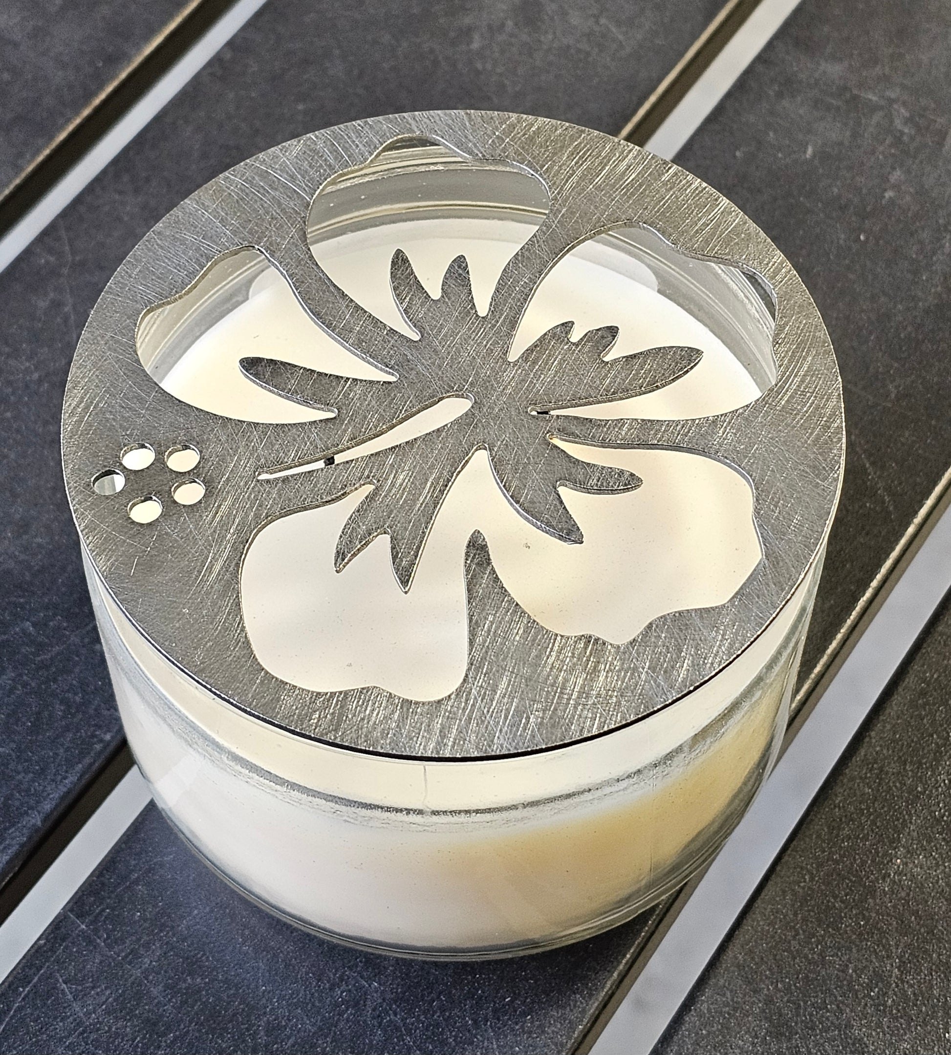 Hibiscus Flower Candle Topper – Floral Metal Candle Lid on Jar Candle, Tropical Home Décor Accessory