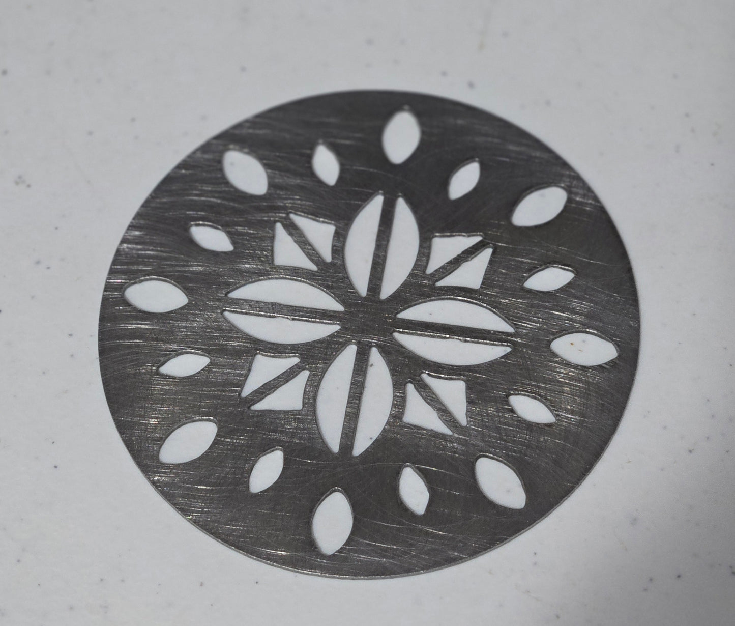Luna Bloom Candle Topper – Floral Metal Candle Lid for Jar Candles