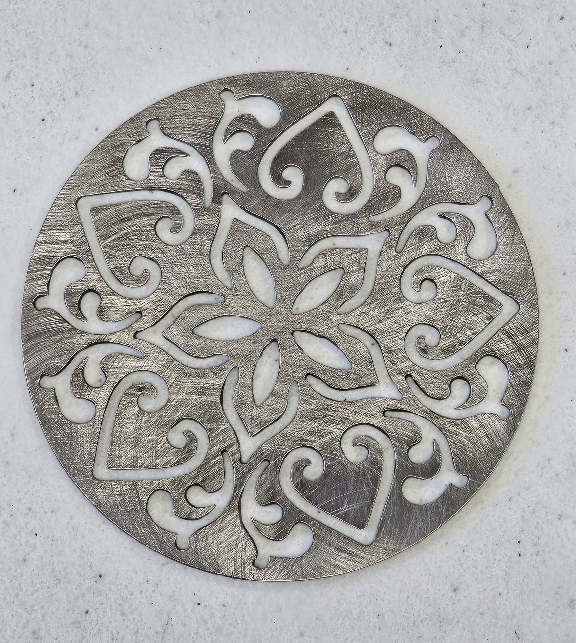 Decorative floral metal candle topper