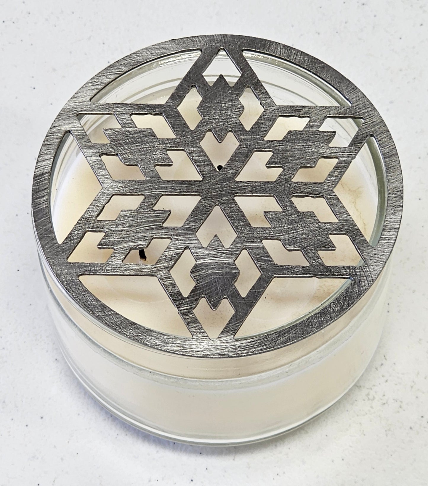Celestial Star Candle Topper – Metal Candle Lid for Even Burn – Prevents Tunneling – Geometric Star Jar Candle Cover– Decorative Metal Candle Lid