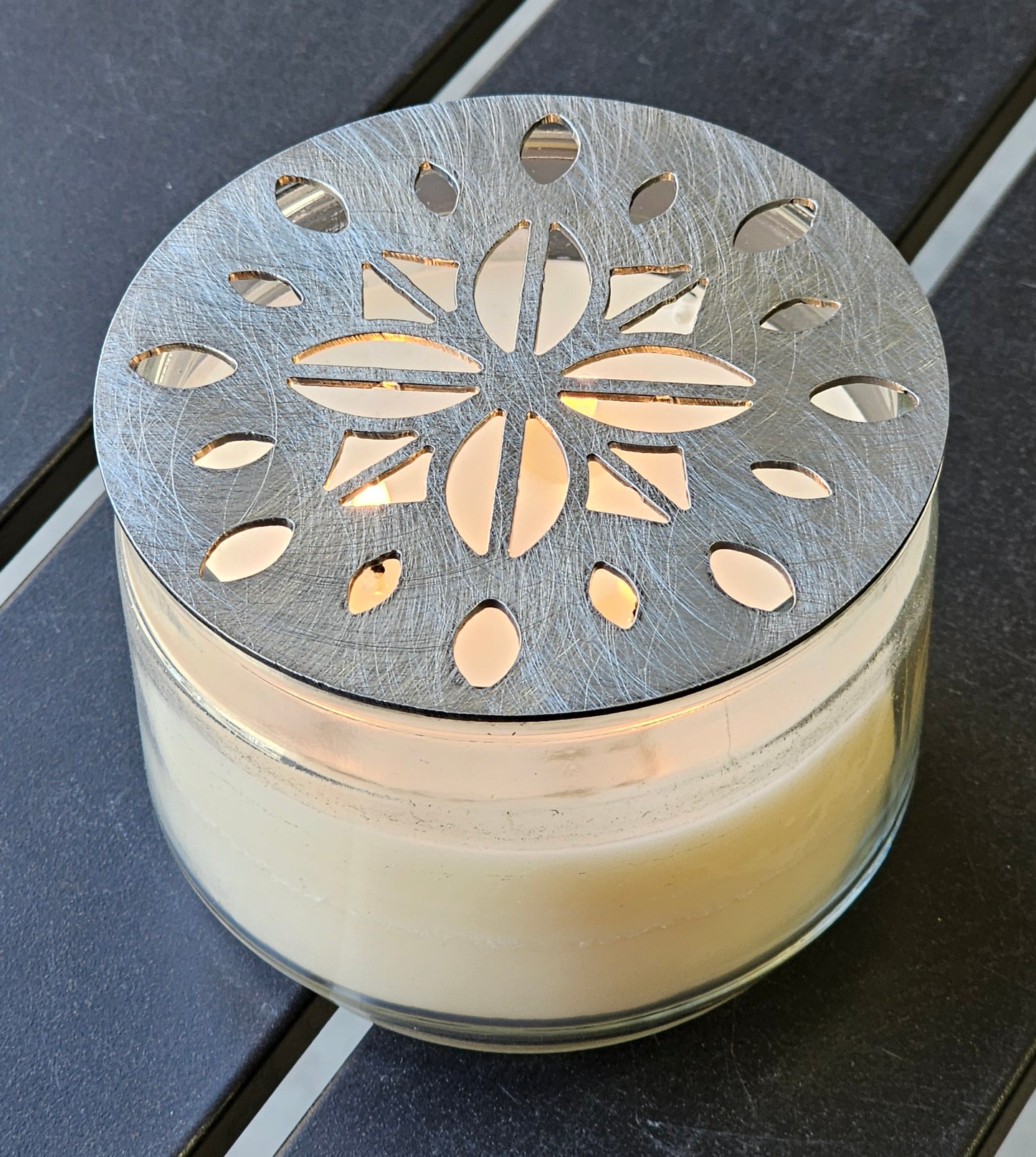 Luna Bloom Candle Topper – Floral Metal Candle Lid for Jar Candles