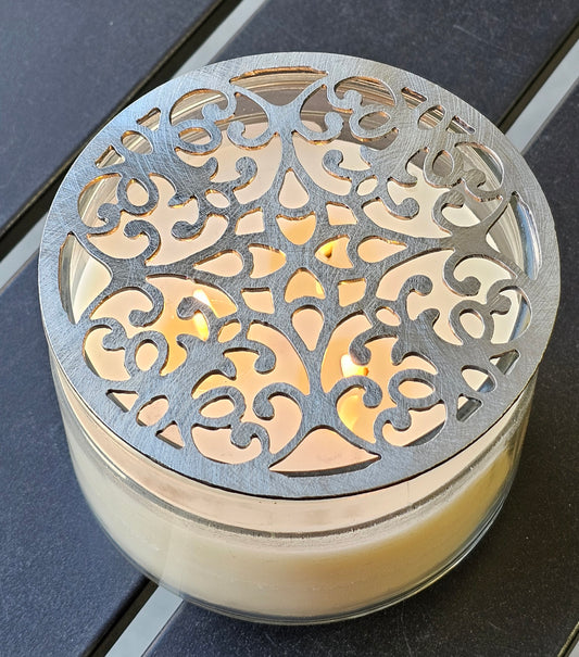 Baroque Bloom Candle Topper – Elegant Floral Candle Accessory