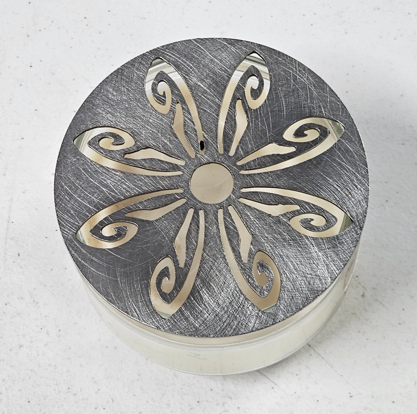 Enchanted Wings Candle Topper – Metal Candle Accessory for Even Burn & Enhanced Scent Throw