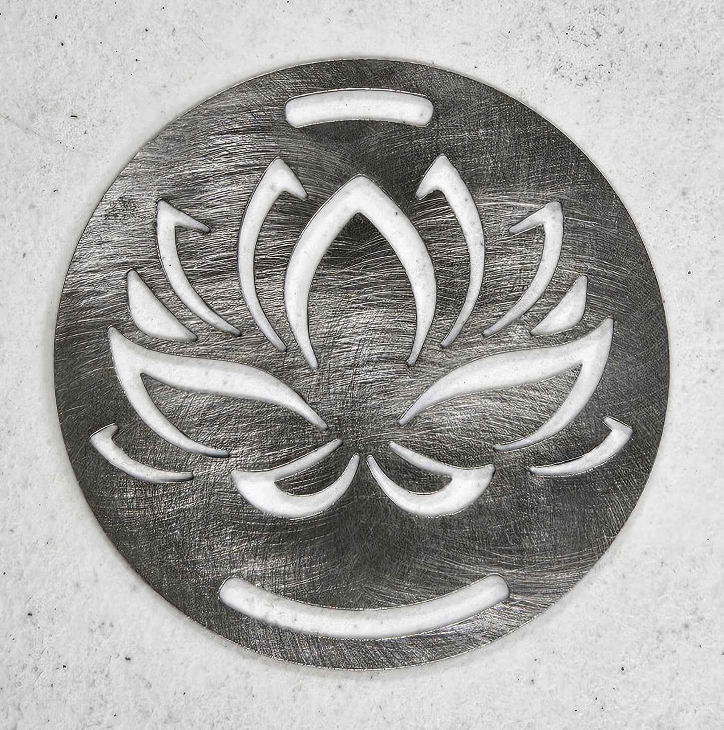 Decorative lotus candle accessory for spa décor