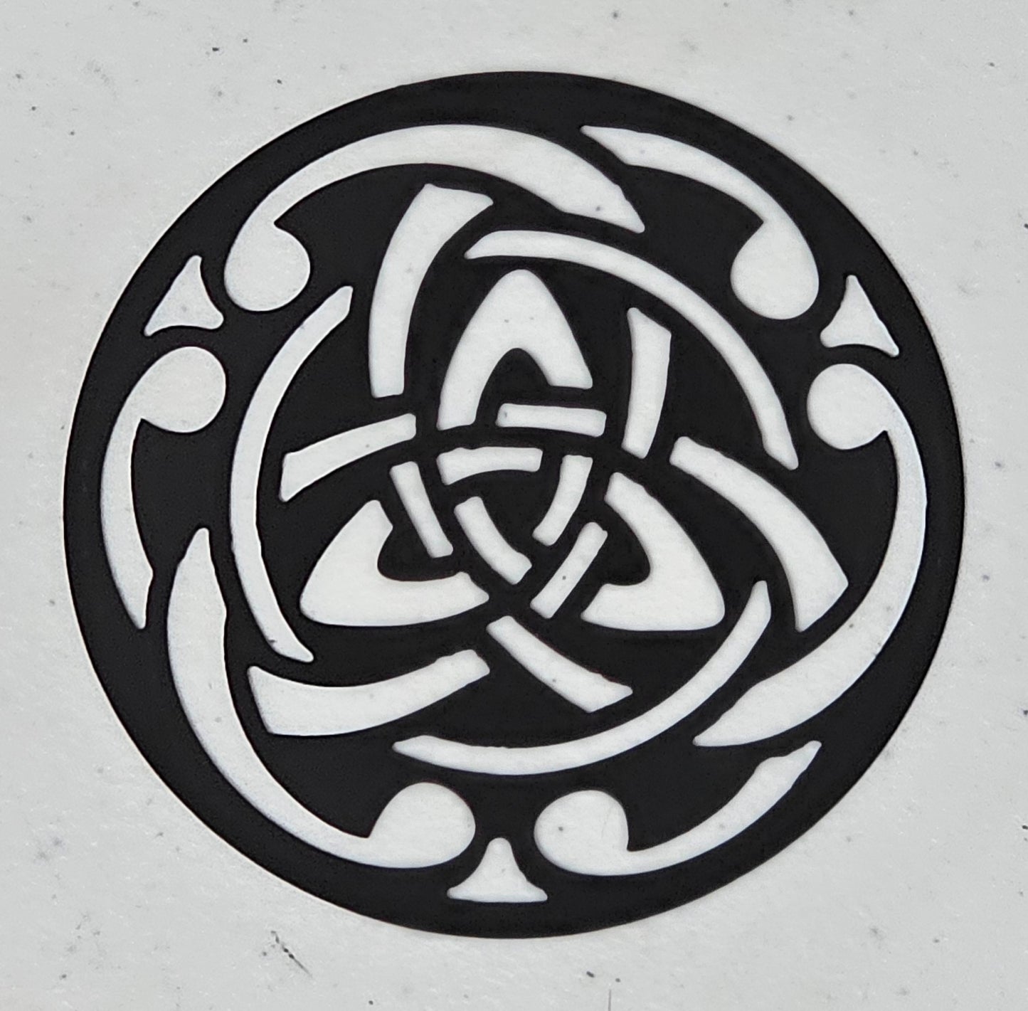 Celtic Candle Topper Lid – Decorative Metal or Black Ceramic Candle Cover, Multiple Sizes, Gift for Candle Lovers