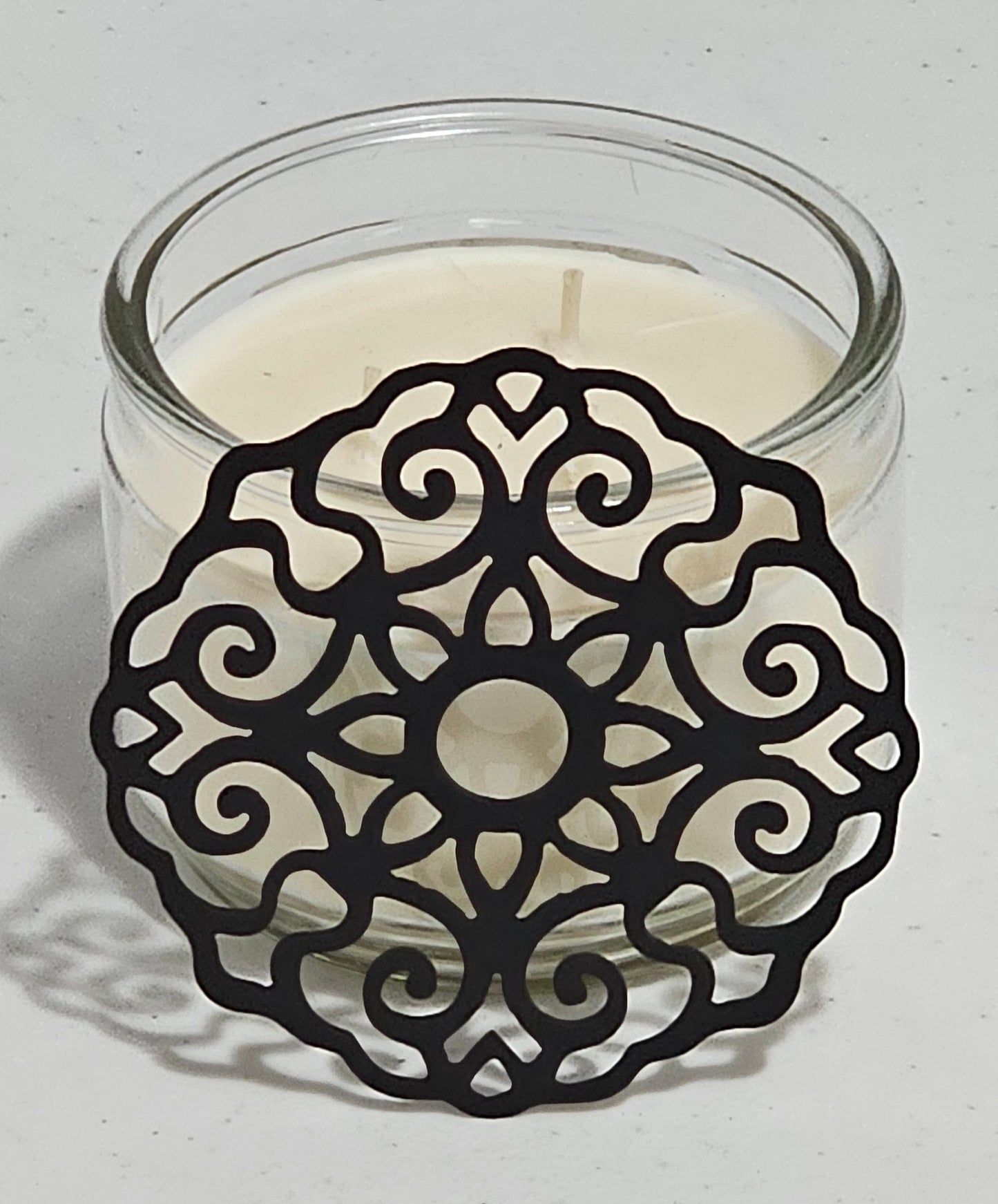 Ornate Vintage Scroll Candle Topper – Decorative Metal Jar Candle Lid for Even Burn & Improved Airflow