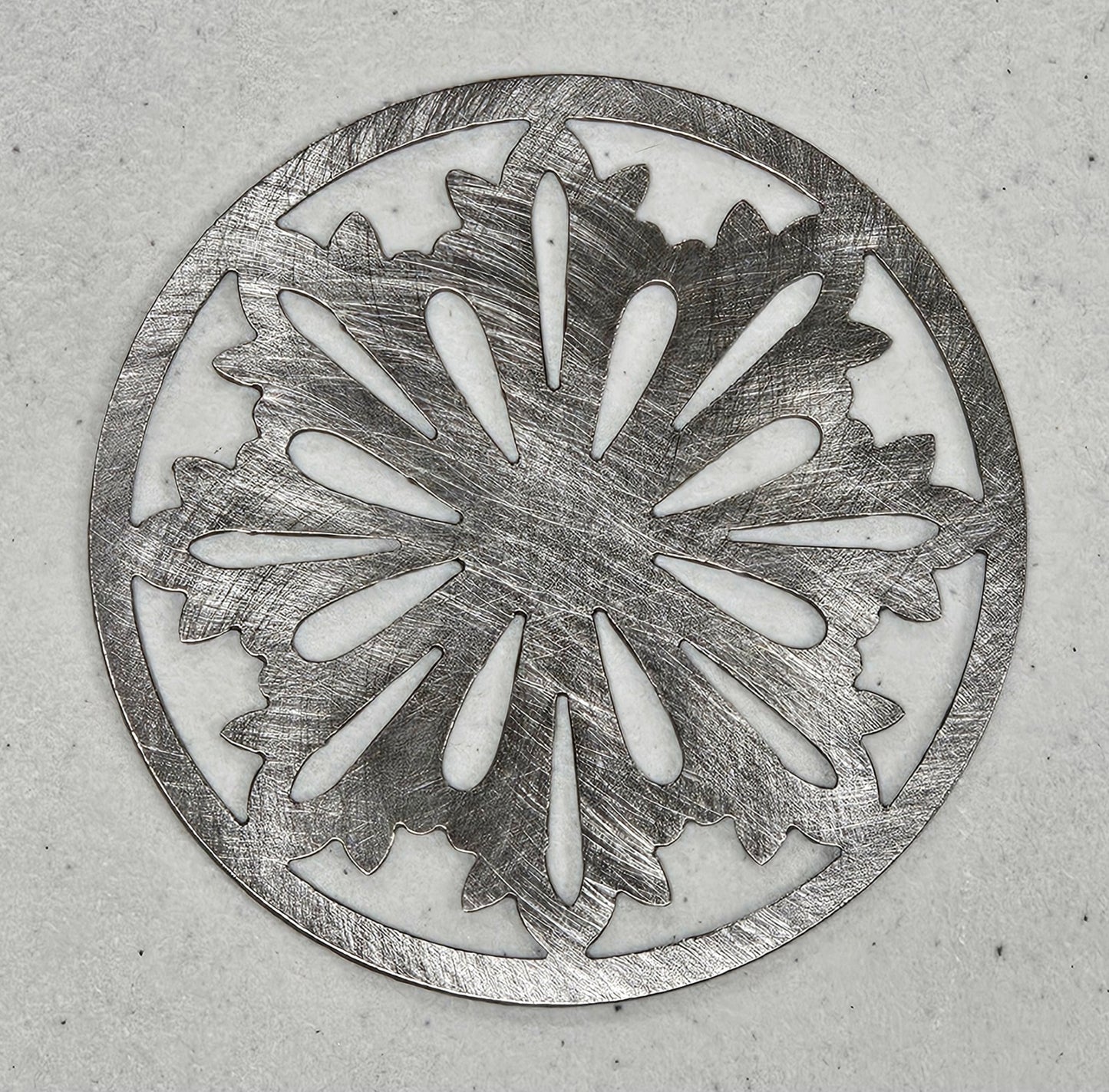 Metal snowflake candle lid for Christmas home styling