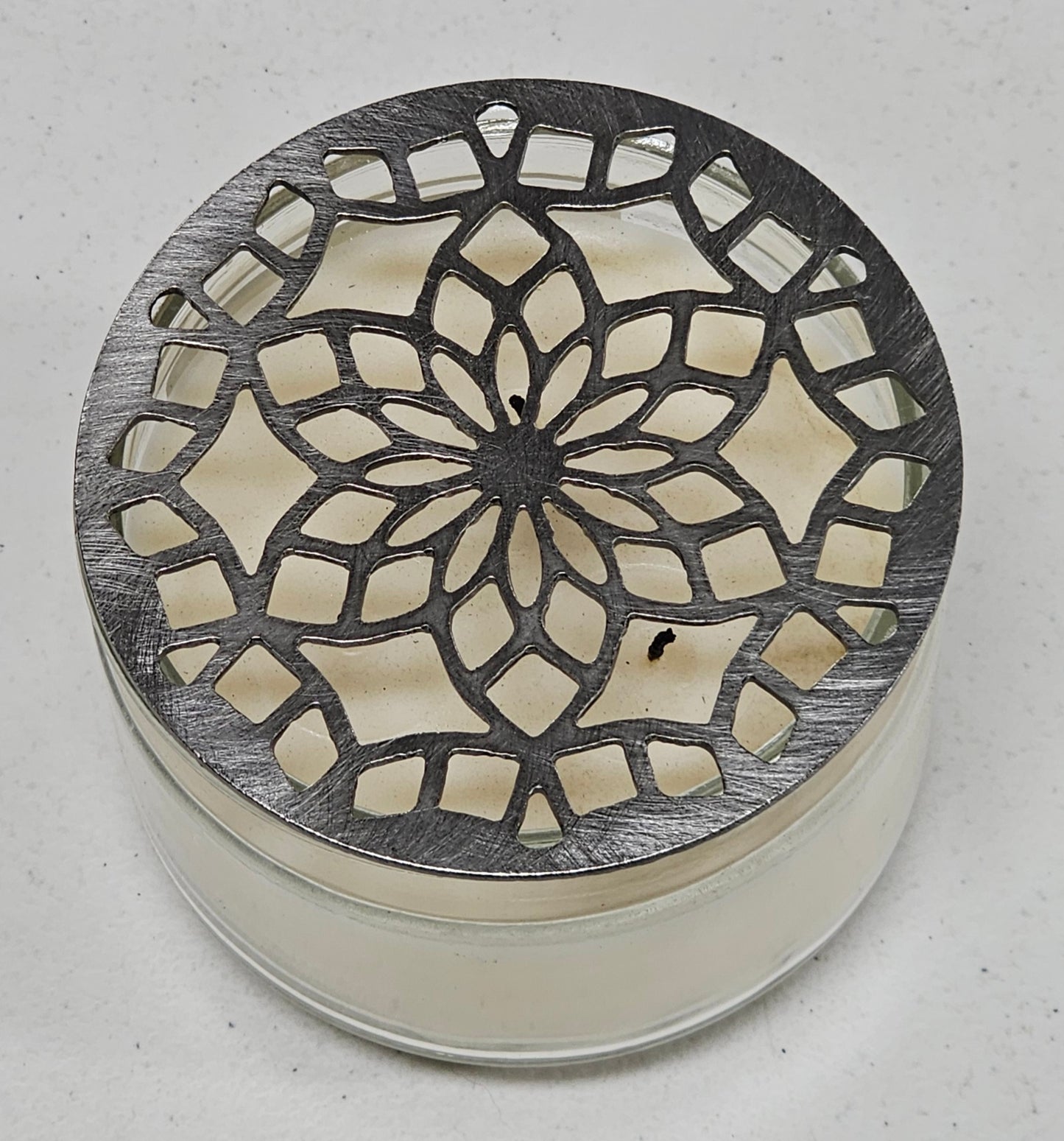 Floral Halo Candle Topper, Metal Candle Lid, Geometric Flower Candle Accessory, Decorative Jar Candle Topper