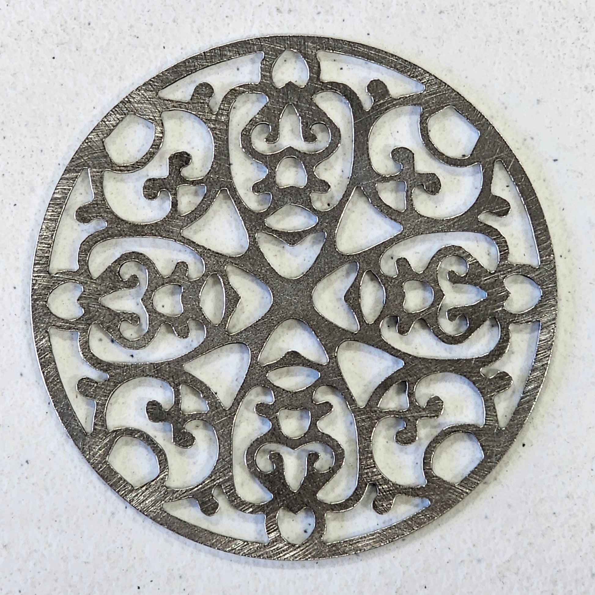 Elegant candle accessory for jar candles