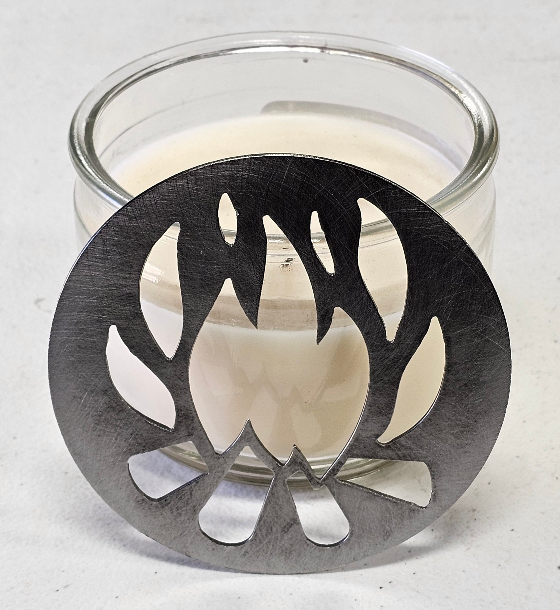 Candle topper accessory for jar candles close up