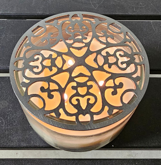 Decorative candle crown for even candle burns