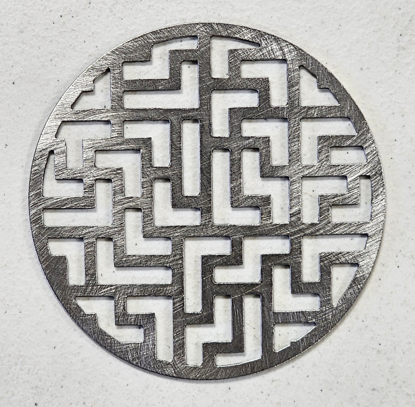 Puzzle Candle Topper – Metal Maze Candle Cover for Even Burn & Reduced Tunneling