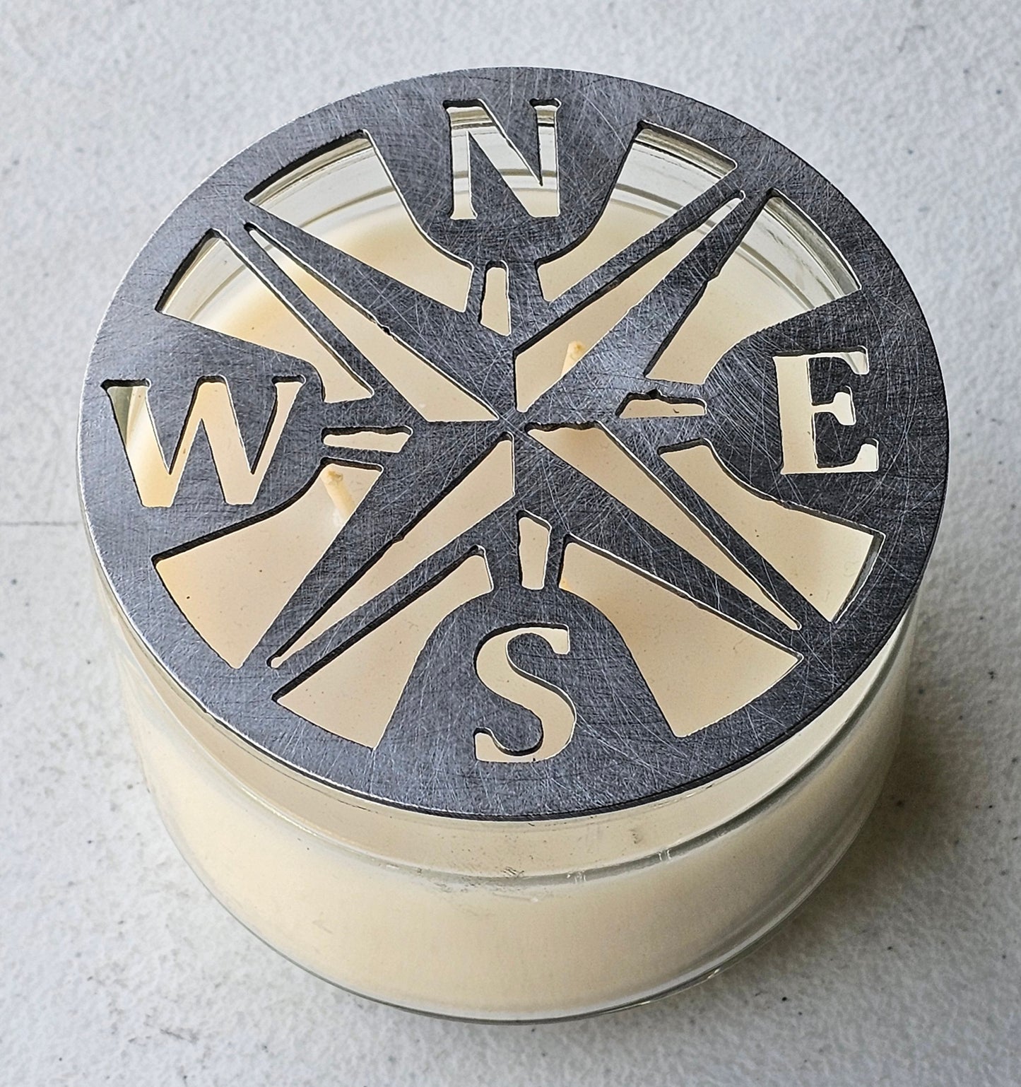 Iron Compass Candle Topper – Rustic Metal Jar Candle Lid for Farmhouse, Nautical & Cabin Decor